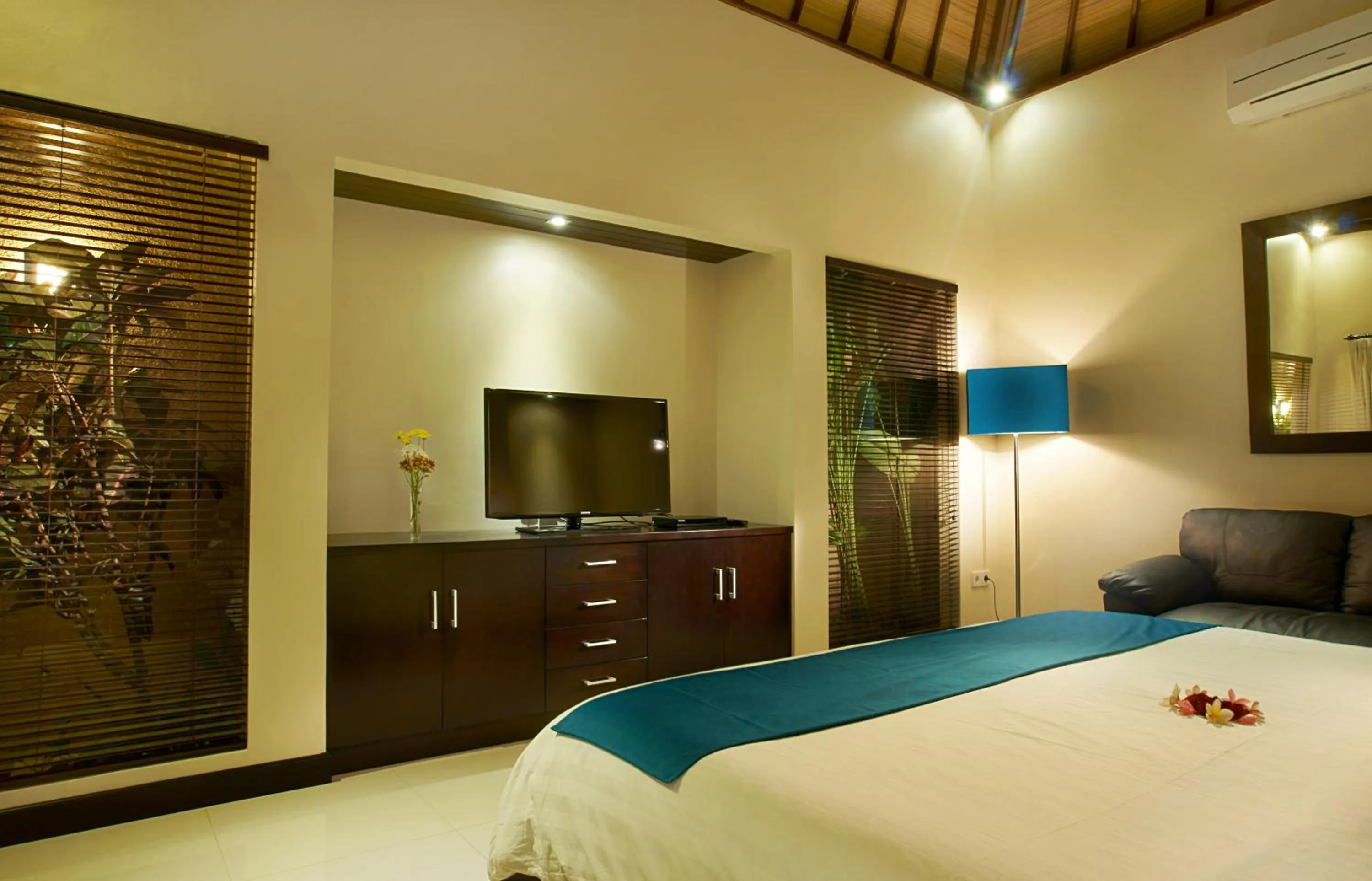 TV and multimedia, Bed in My Villas In Bali
