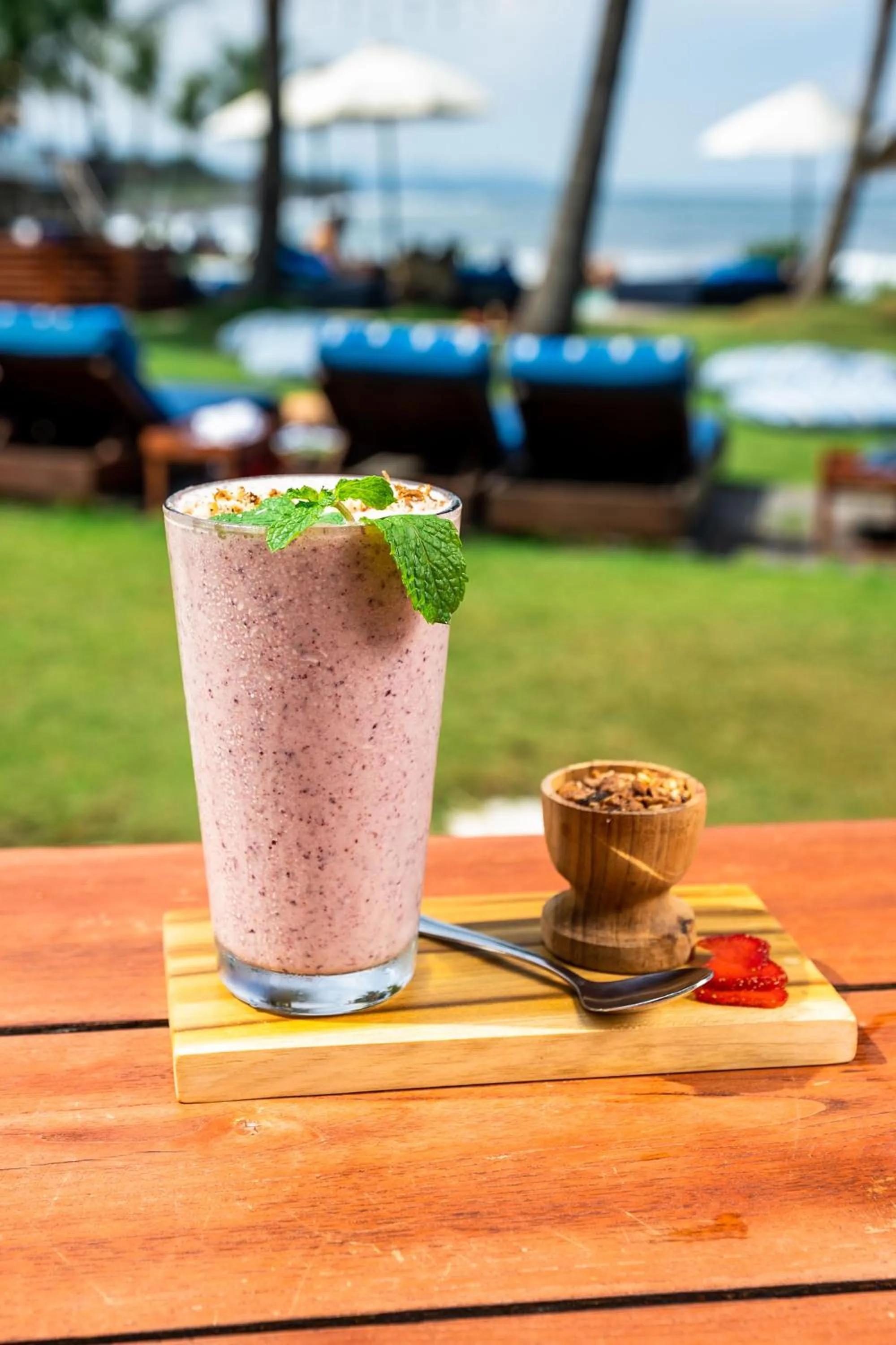 Food and drinks in Hotel Komune and Beach Club Bali