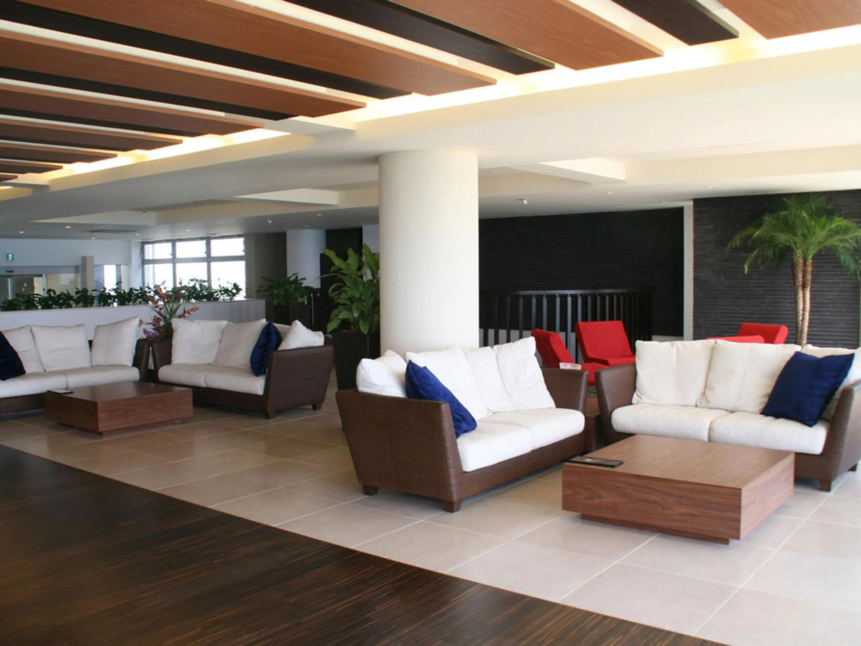 Lounge or bar in Hotel Hamahigashima Resort