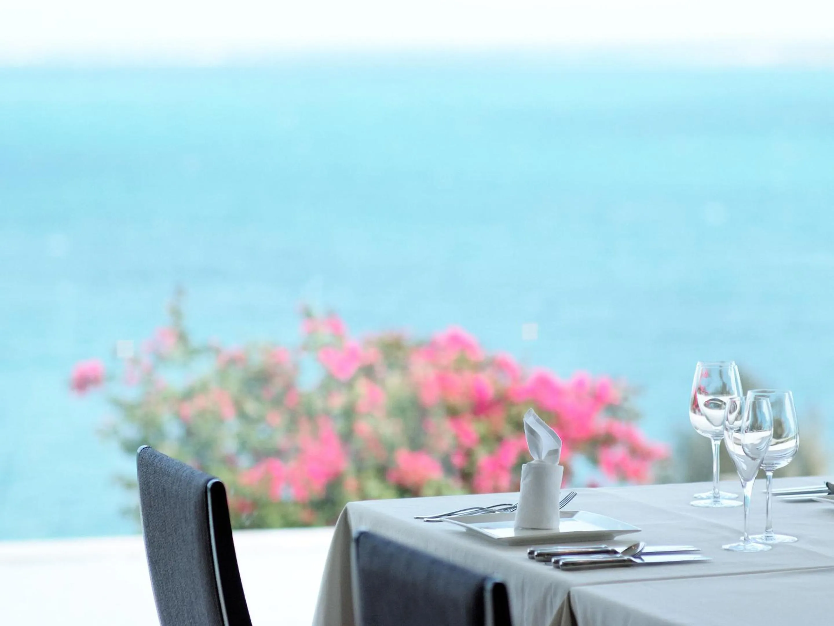 Restaurant/places to eat in Hotel Hamahigashima Resort