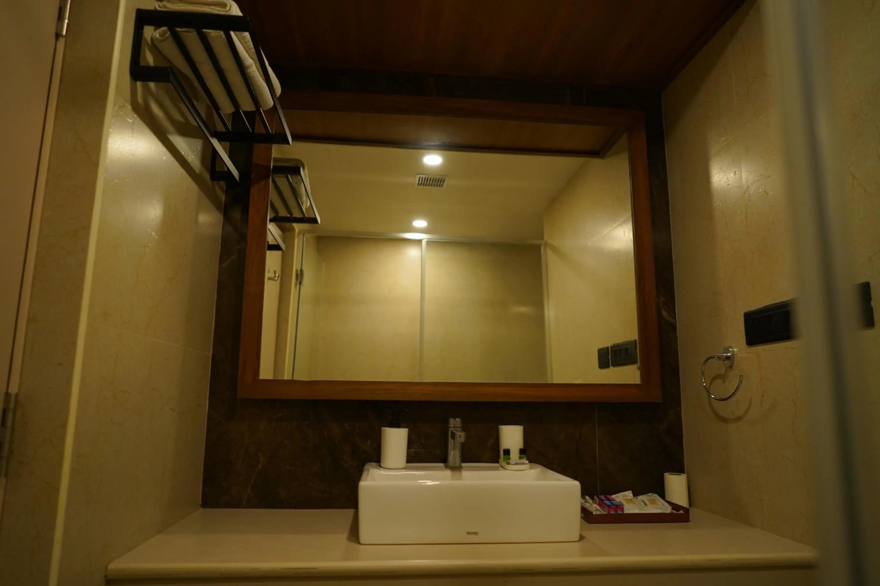 Bathroom in Hotel Surguru