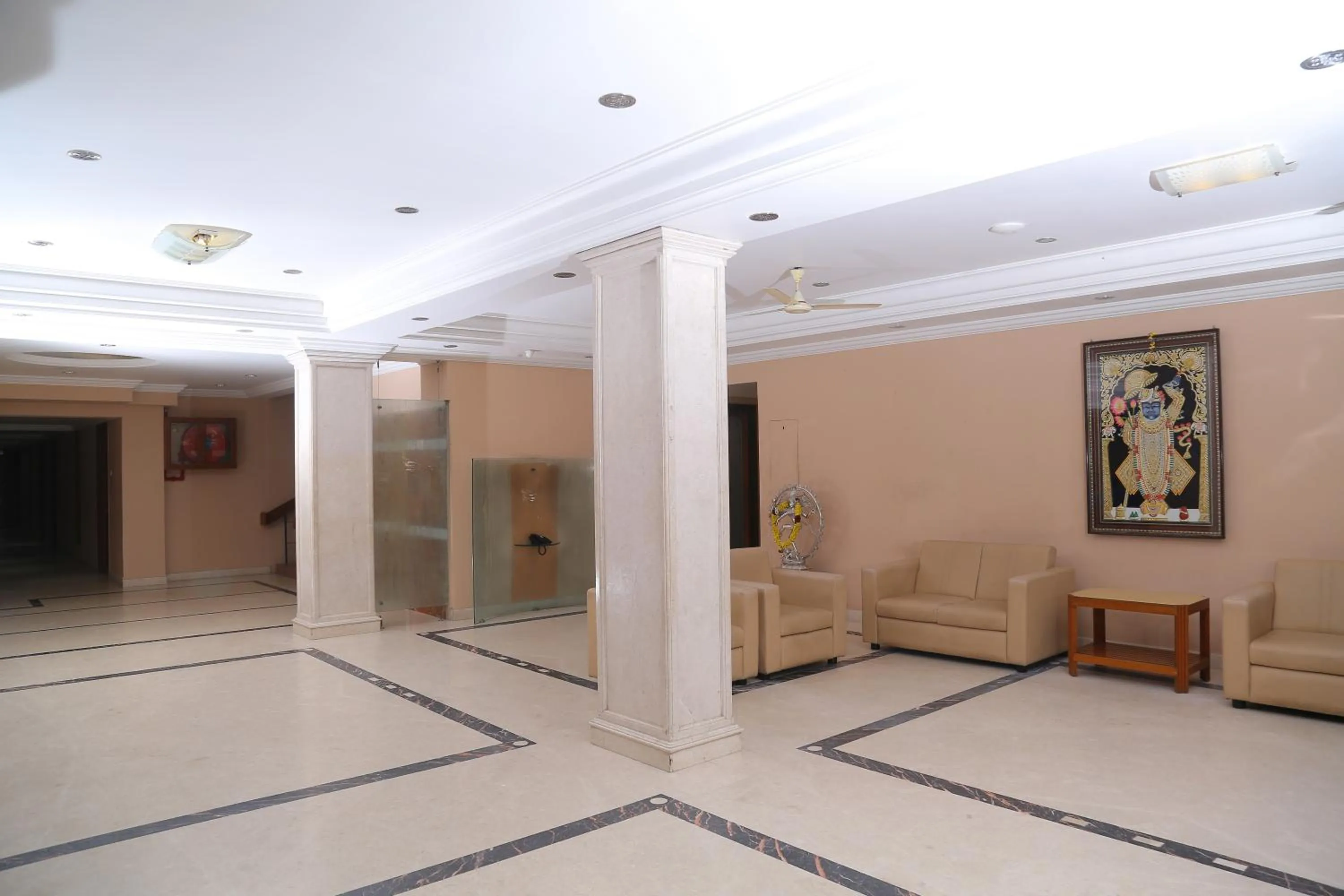 Property building in Hotel Surguru