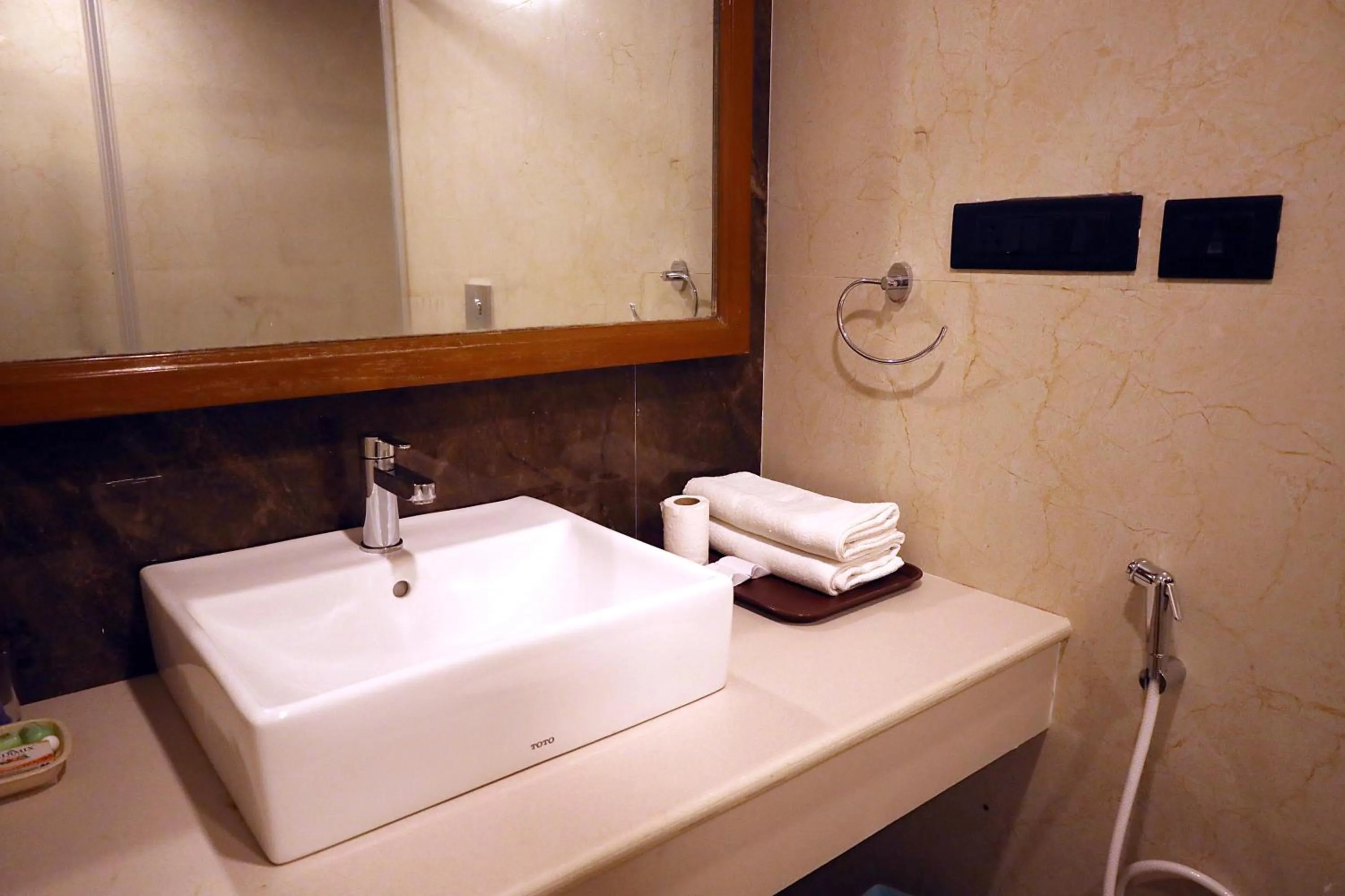 Bathroom in Hotel Surguru