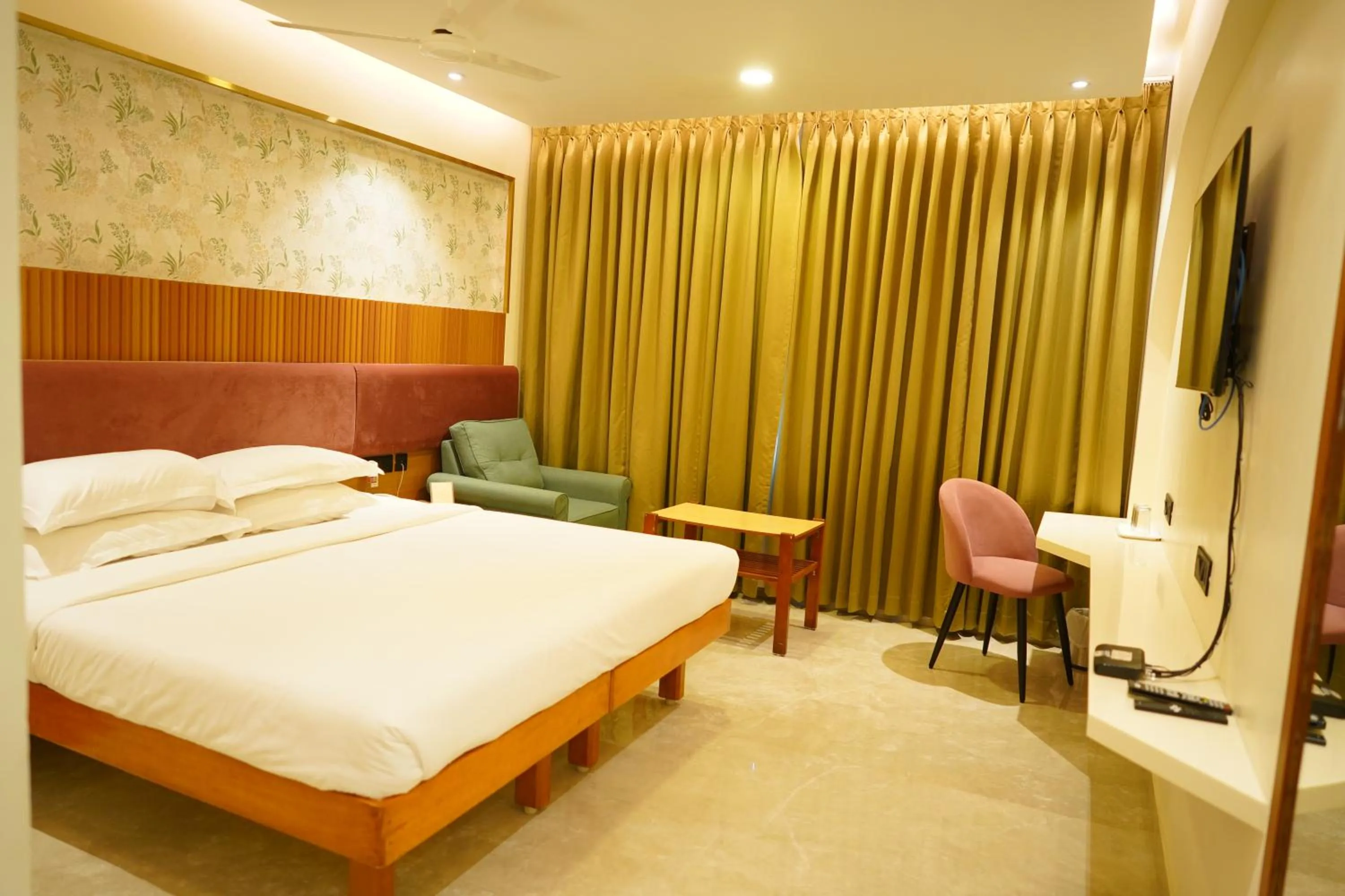 Bed in Hotel Surguru