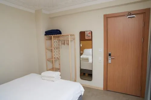 No 22 Riders' Inn