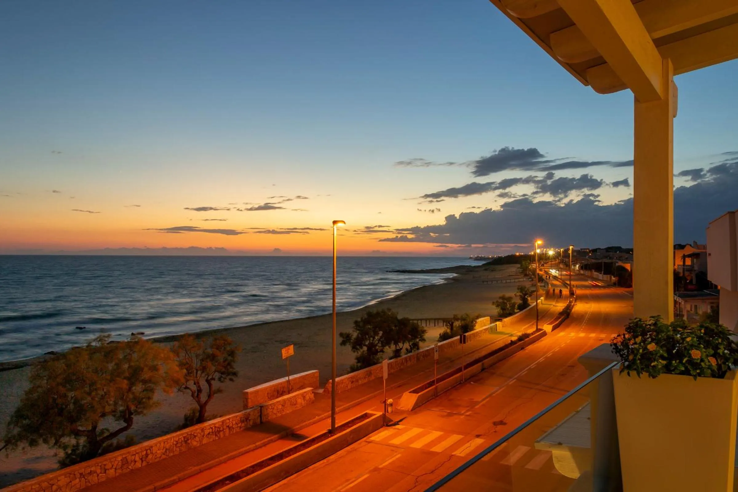 Sunset in Residence Solar