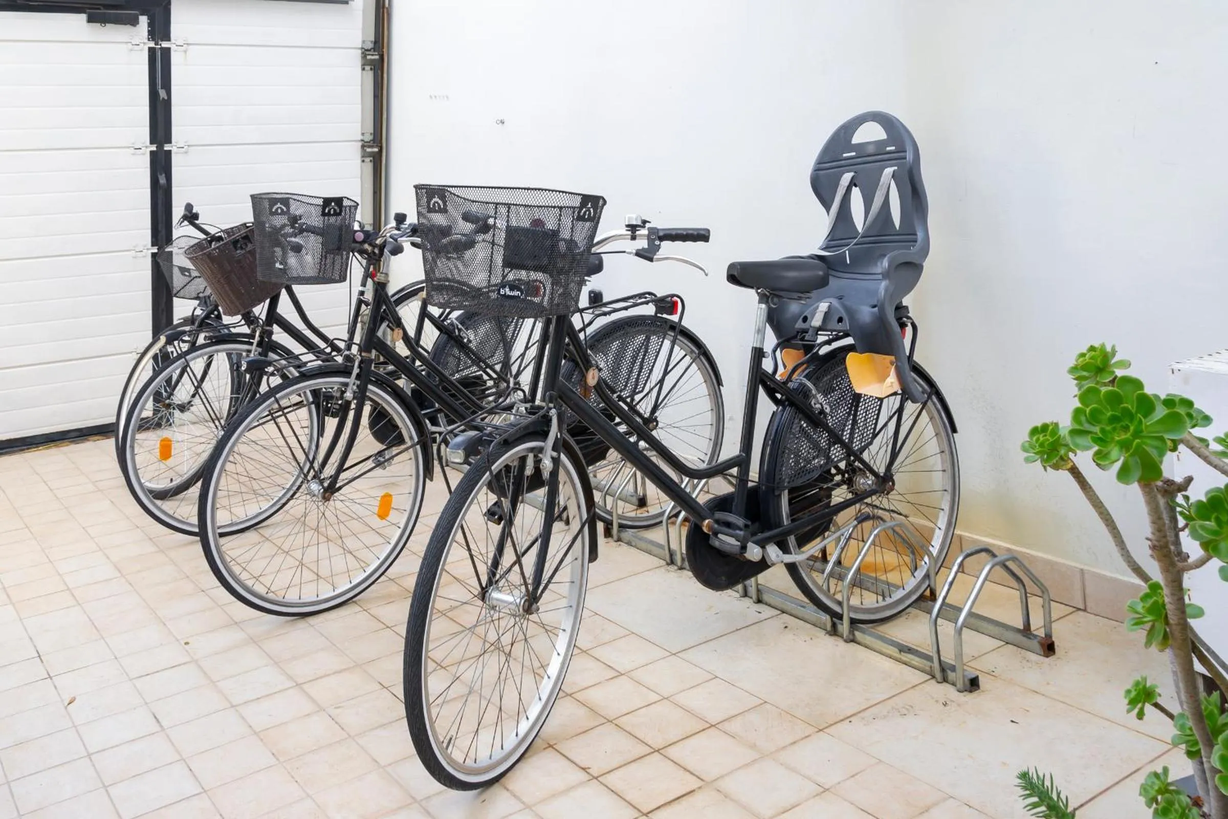 Cycling in Residence Solar