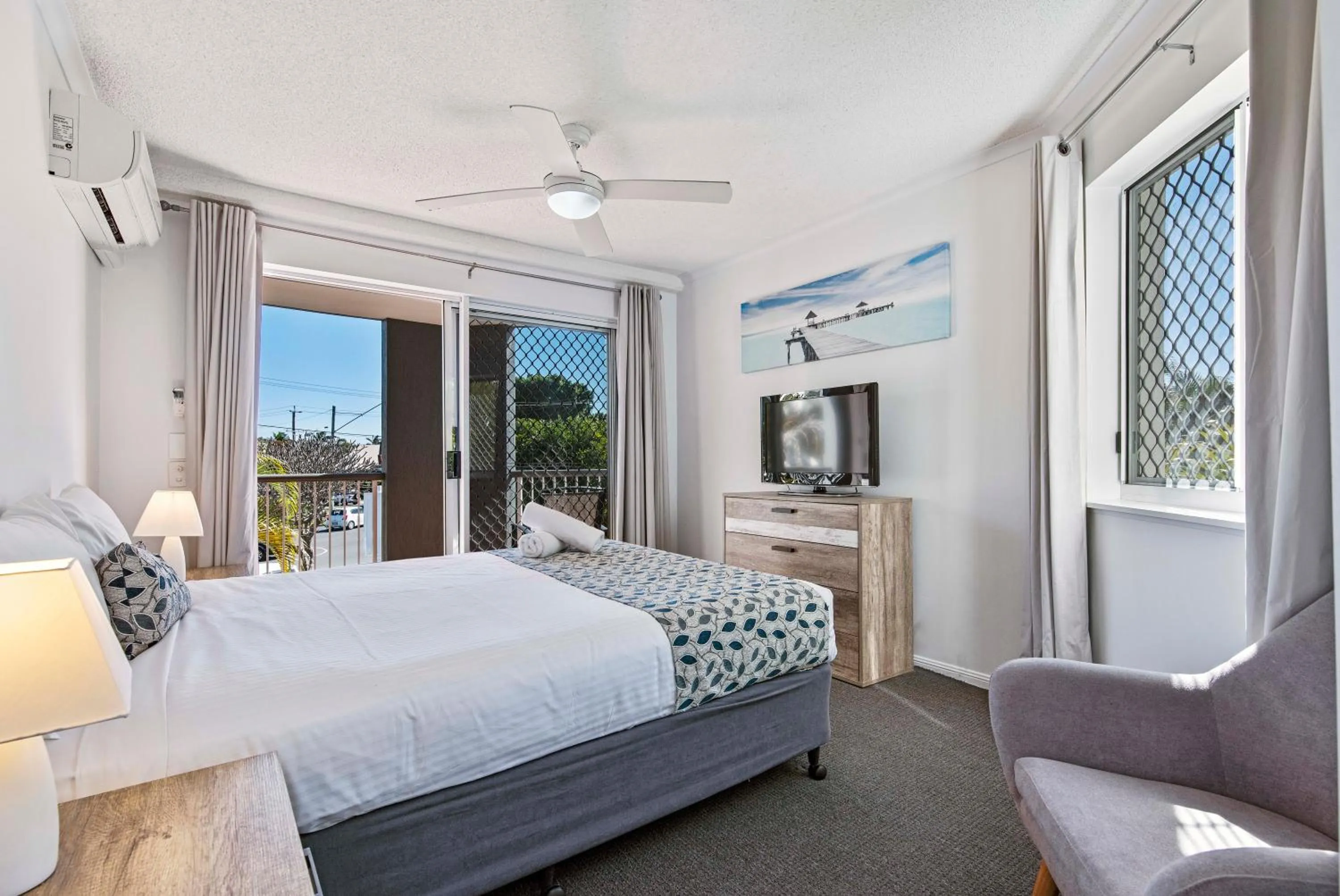 Bed in Dockside Apartments Mooloolaba