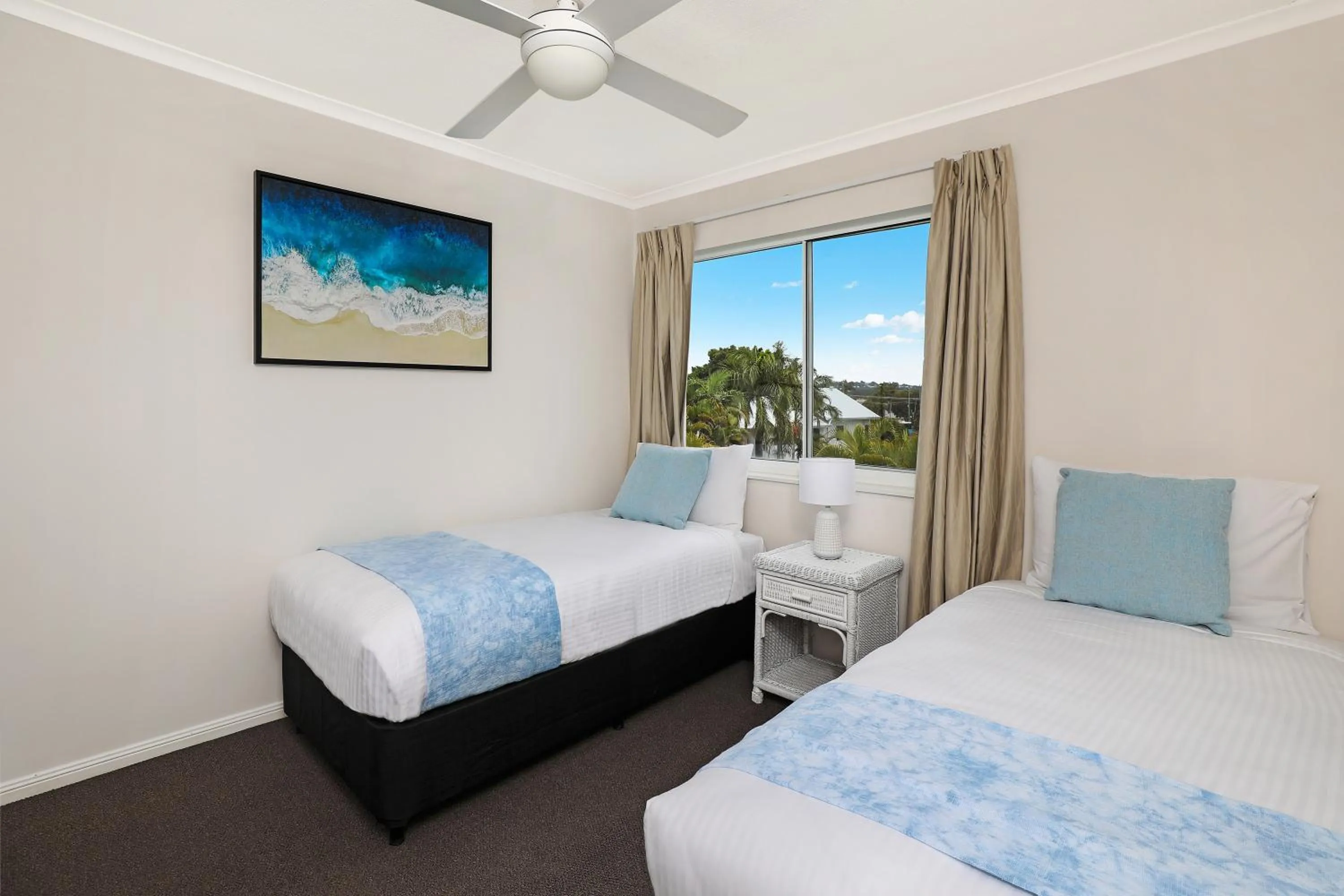 Bedroom, Bed in Dockside Apartments Mooloolaba