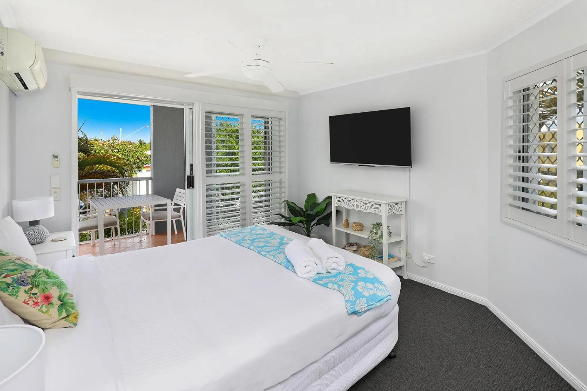 Bedroom, Bed in Dockside Apartments Mooloolaba