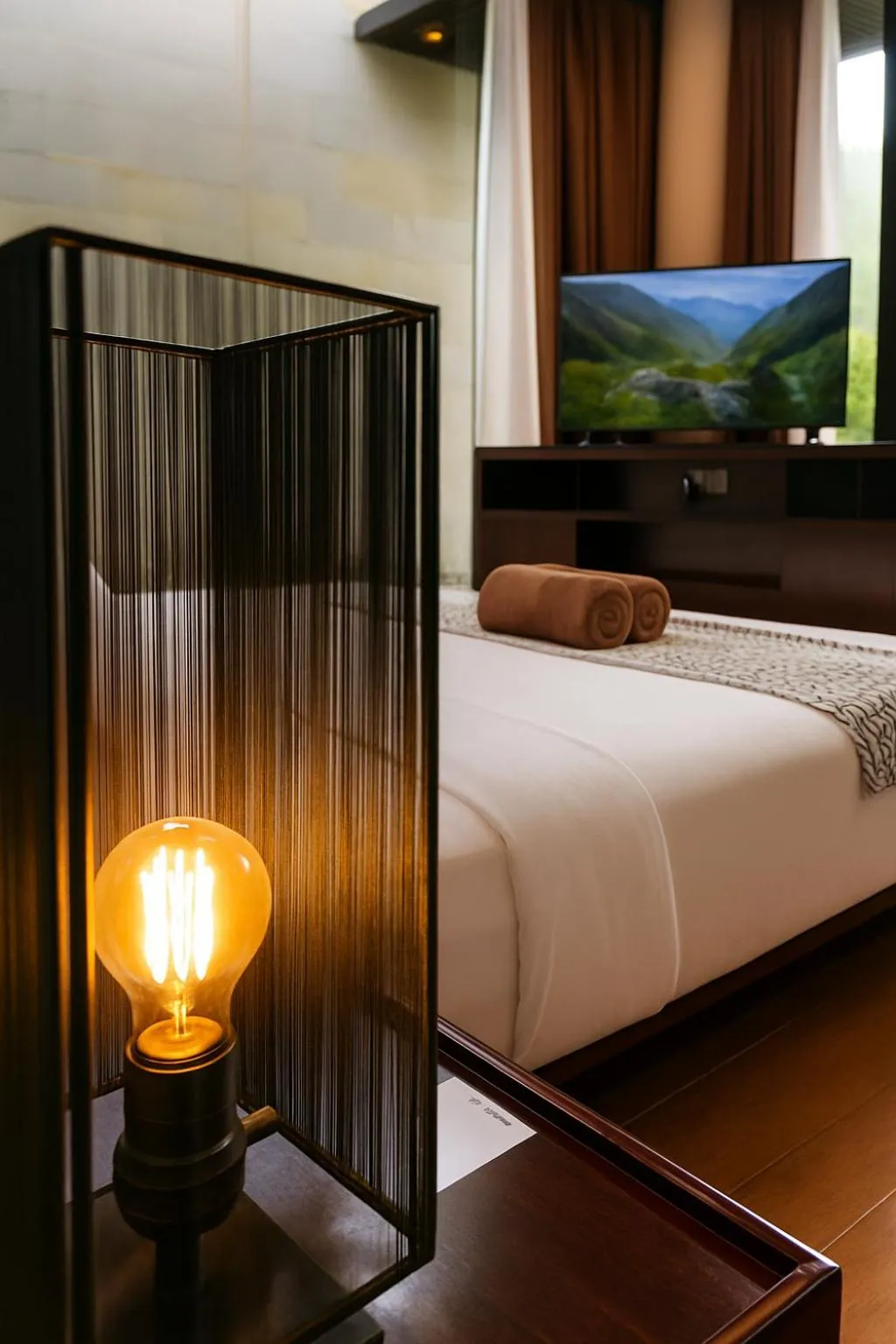 Communal lounge/ TV room, Bed in Akhyana Village