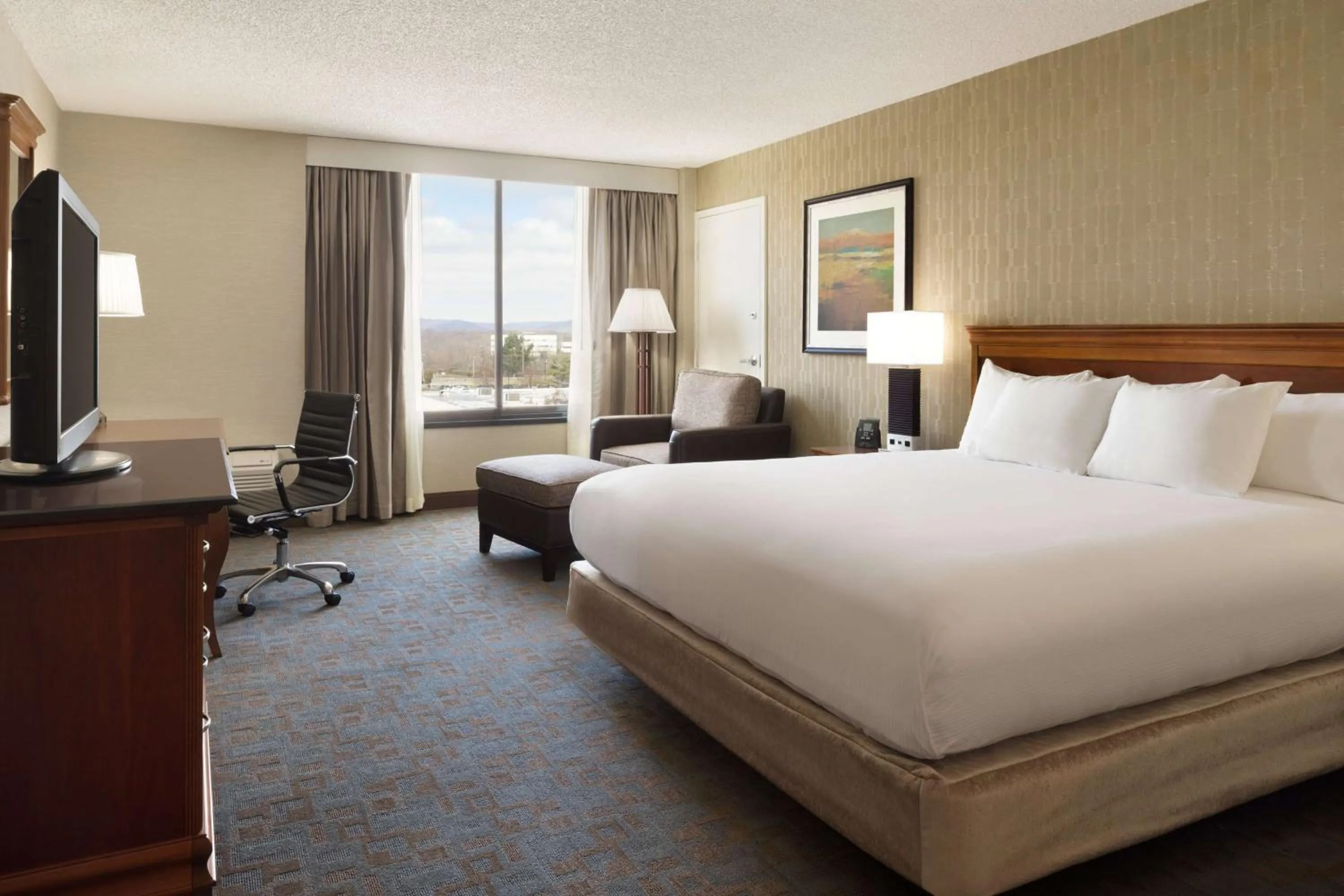 Bedroom, Bed in DoubleTree by Hilton Hotel & Executive Meeting Center Somerset