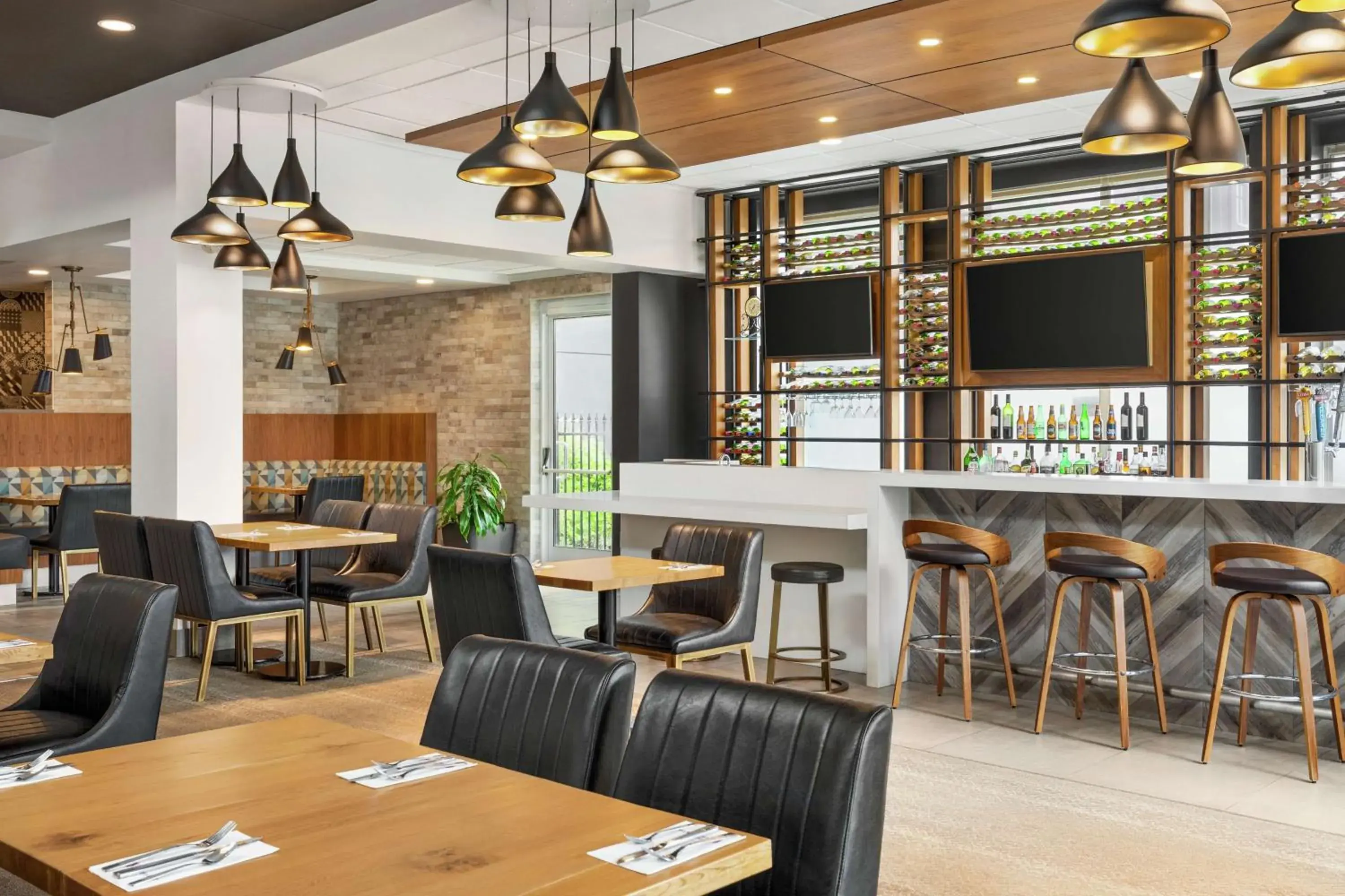 Restaurant/places to eat in Hilton Garden Inn Kitchener/Cambridge Restaurant/places to eat in Hilton Garden Inn Kitchener/Cambridge