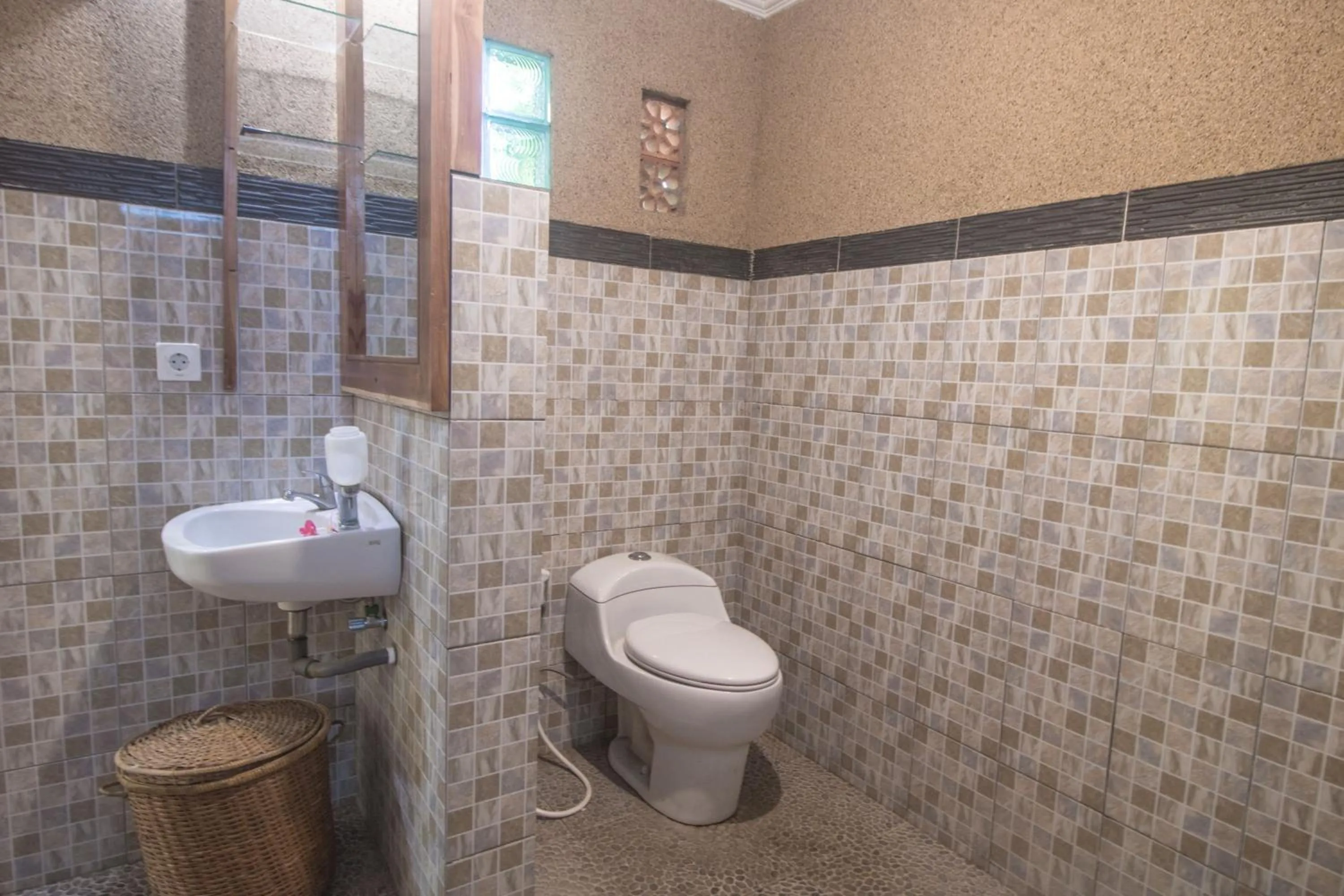 Bathroom in Trijaya Guest House Pemuteran