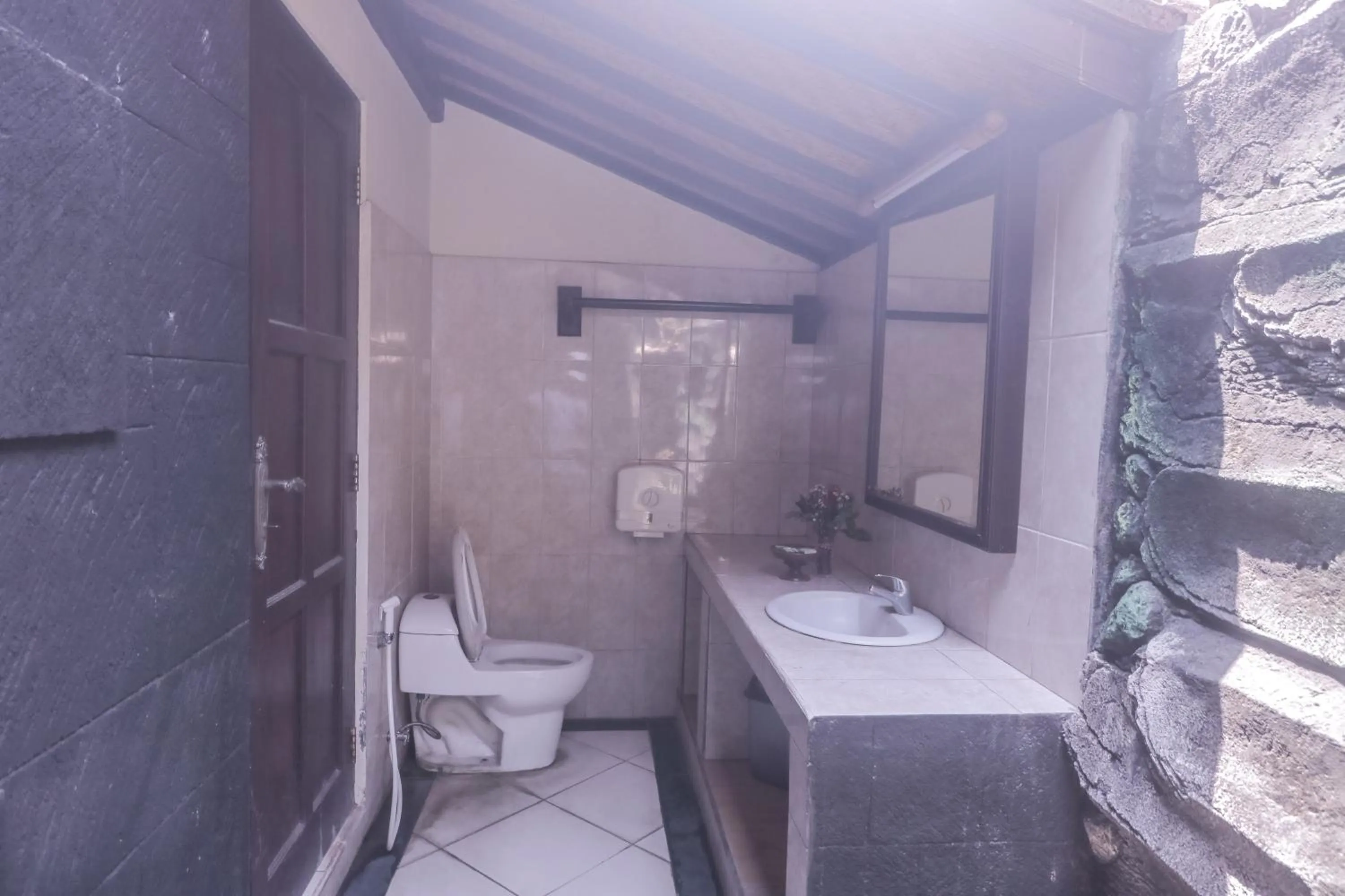 Bathroom in Trijaya Guest House Pemuteran