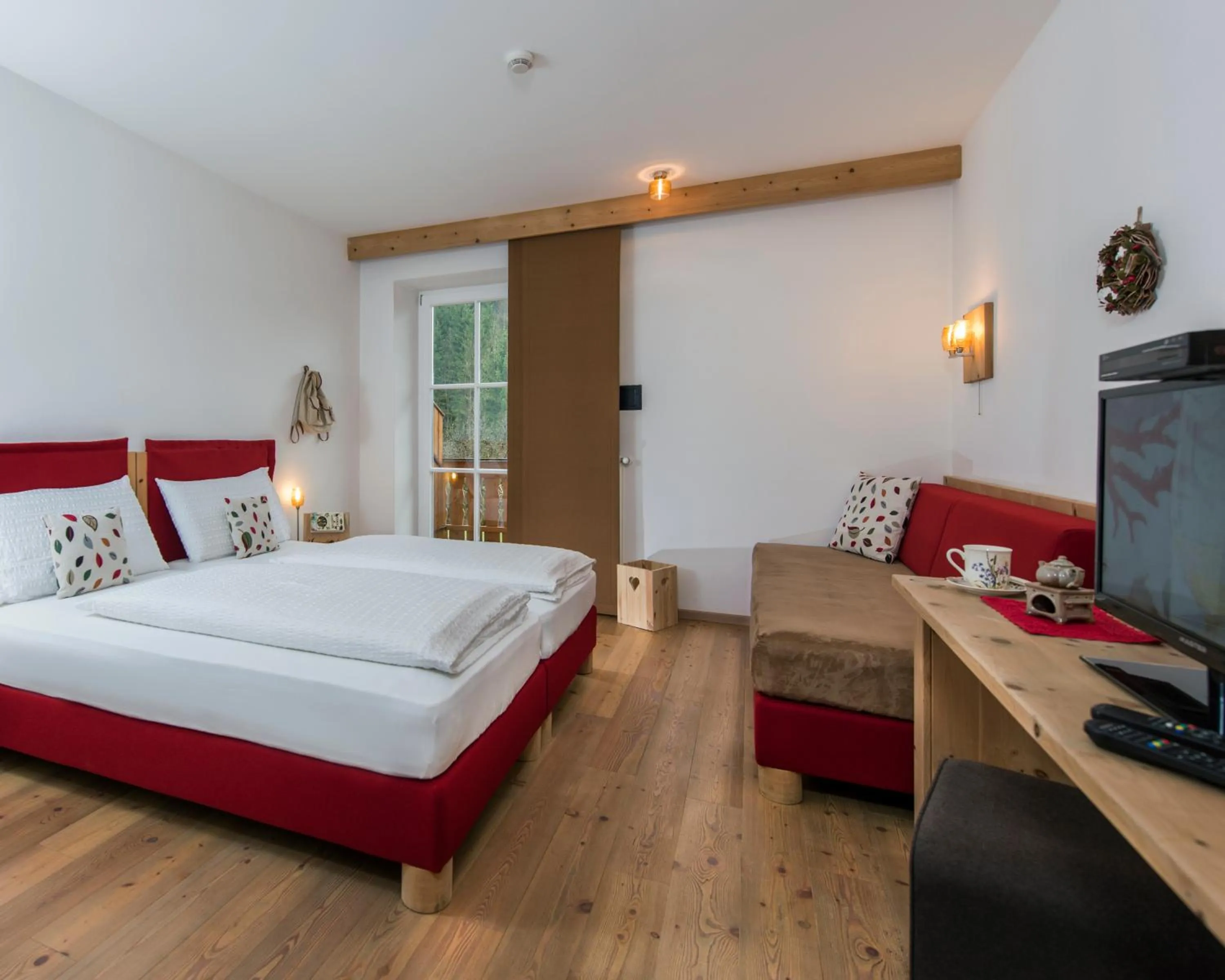 Photo of the whole room, Bed in Small & Lovely Hotel Zaluna