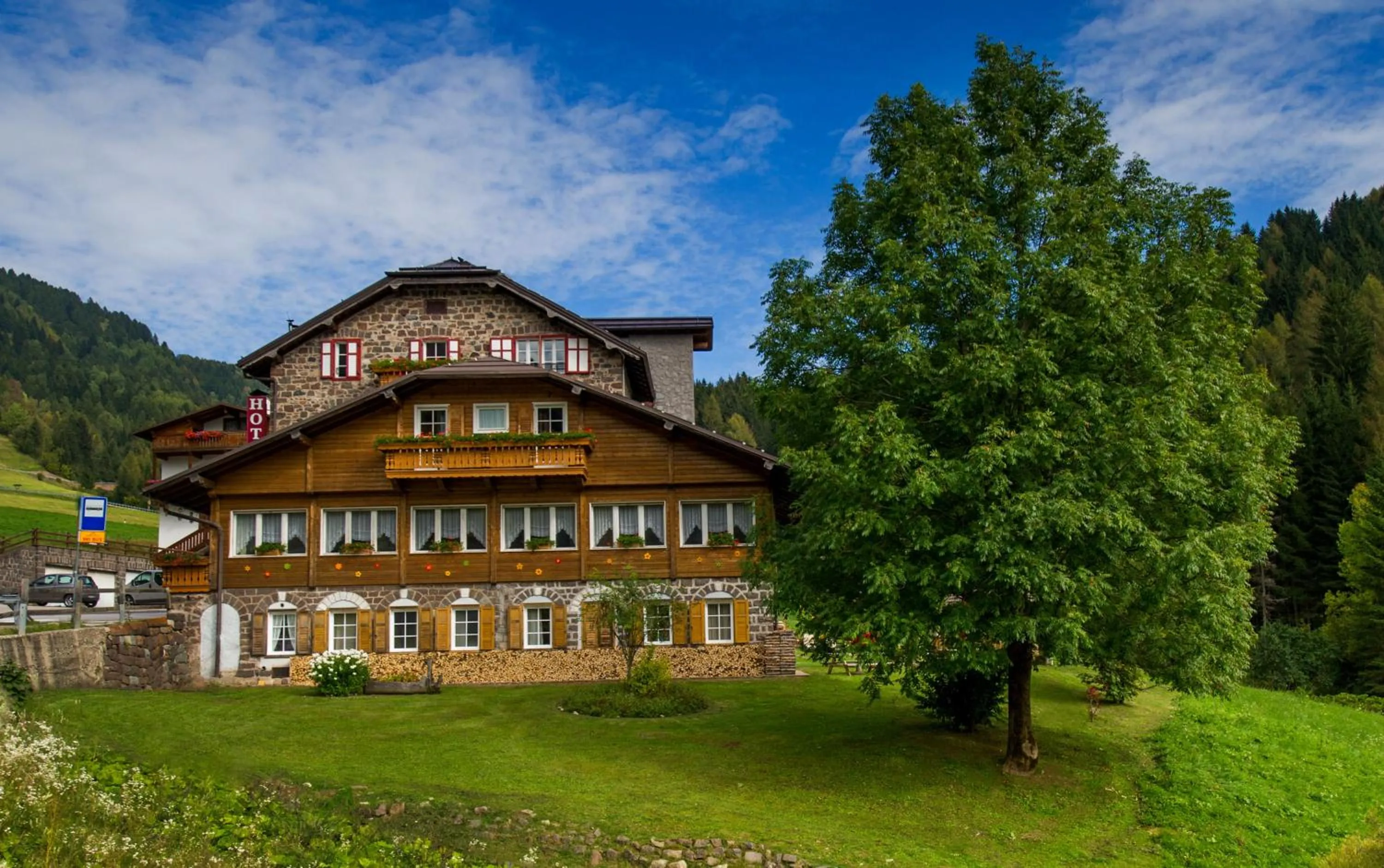 Property building in Small & Lovely Hotel Zaluna