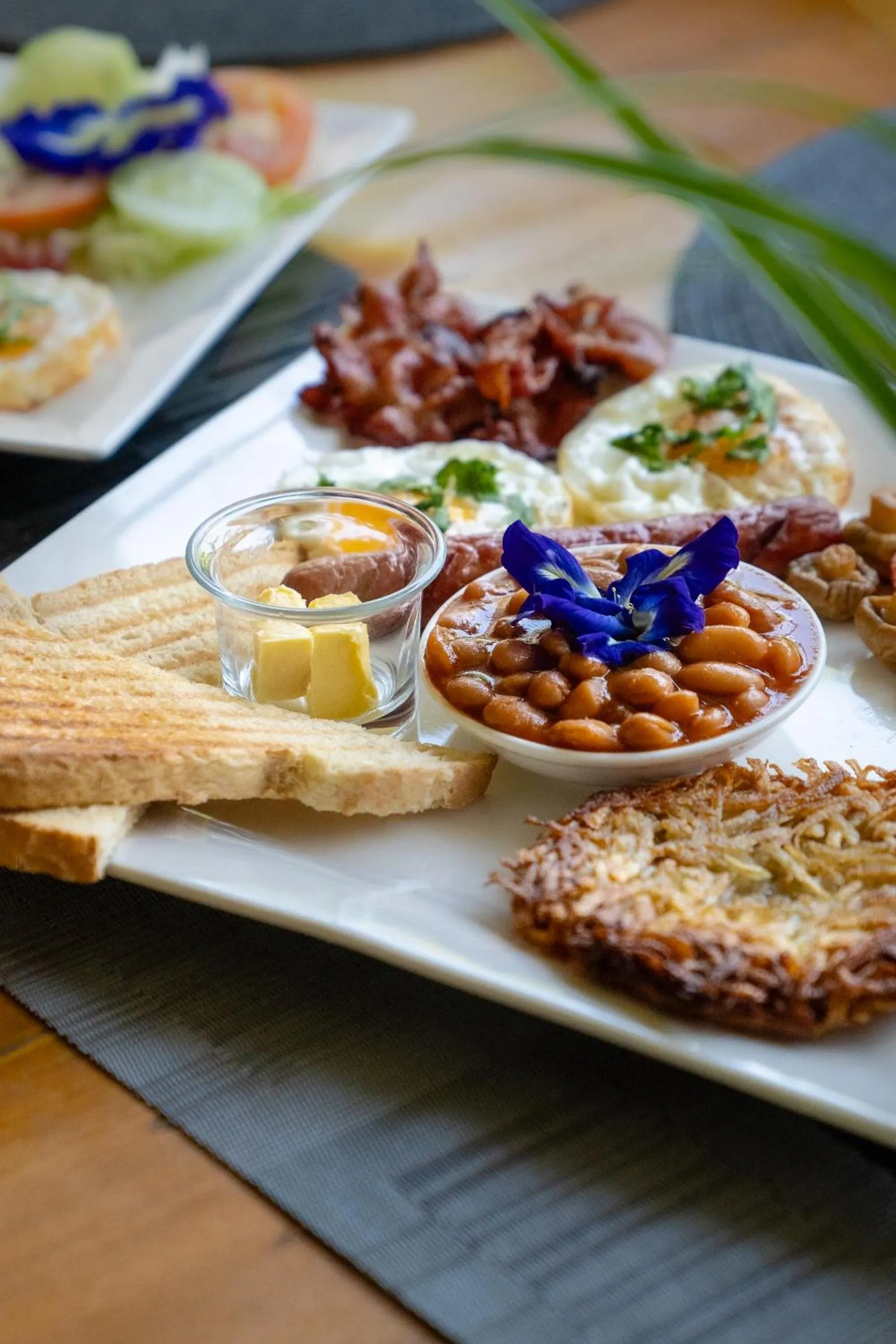 Breakfast in Bamboo Surf Beach
