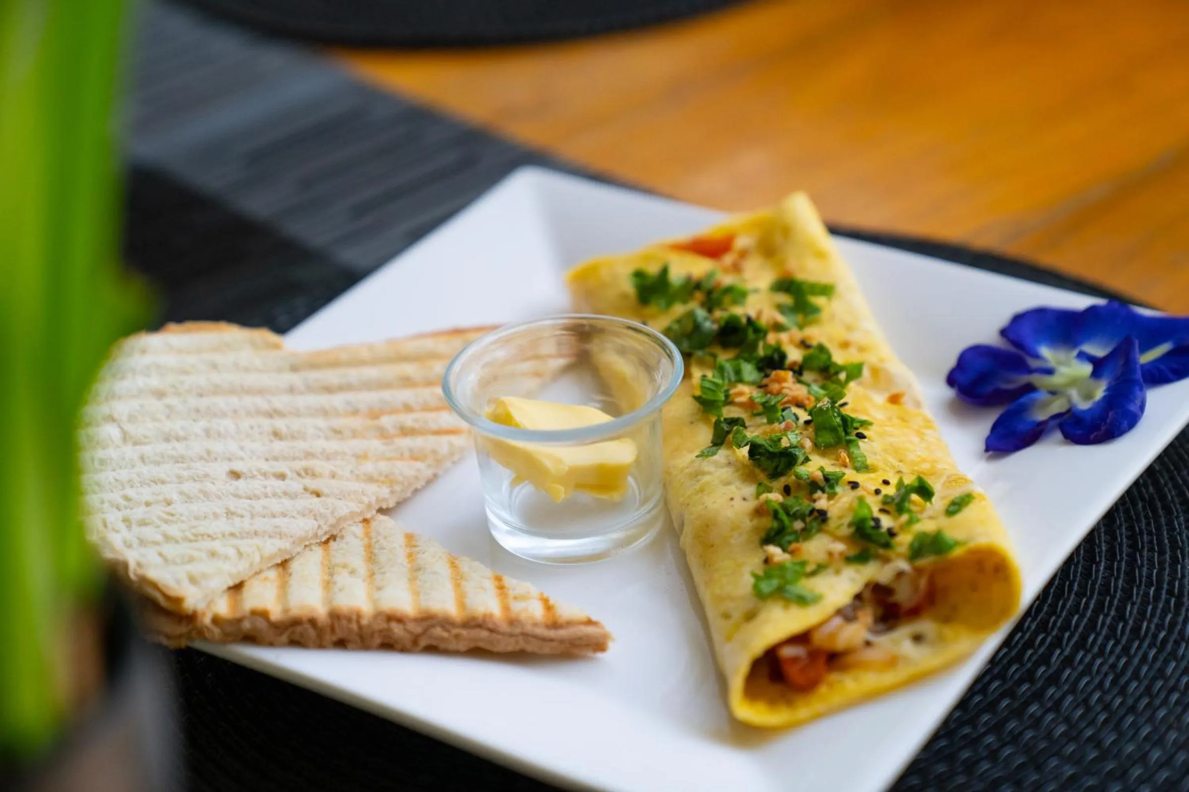 Breakfast in Bamboo Surf Beach