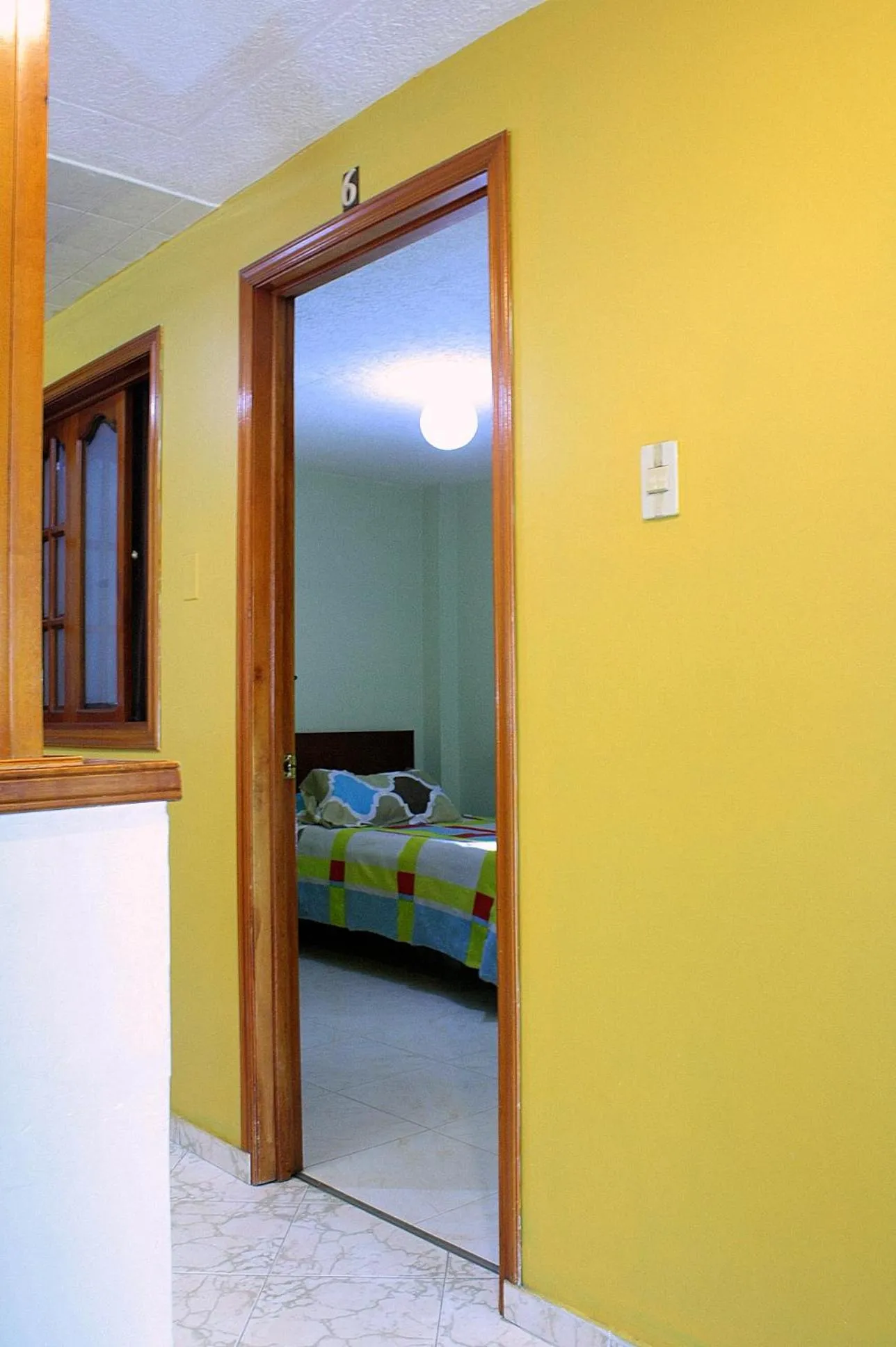 Hostel Casa Alb