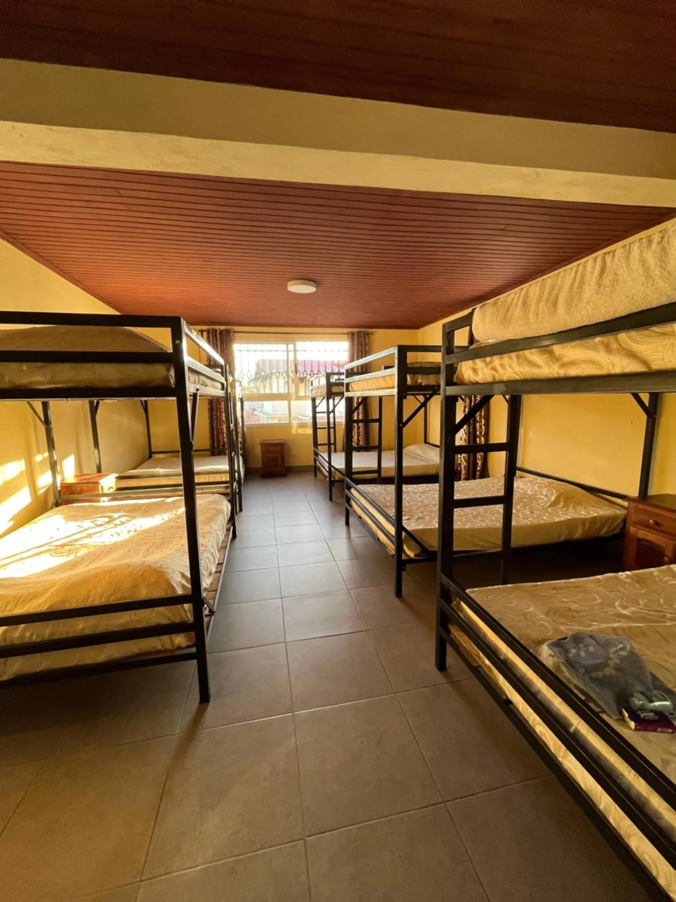 Photo of the whole room, Bed in Hôtel - Appartement meublé " LES FLOTS BLEU "