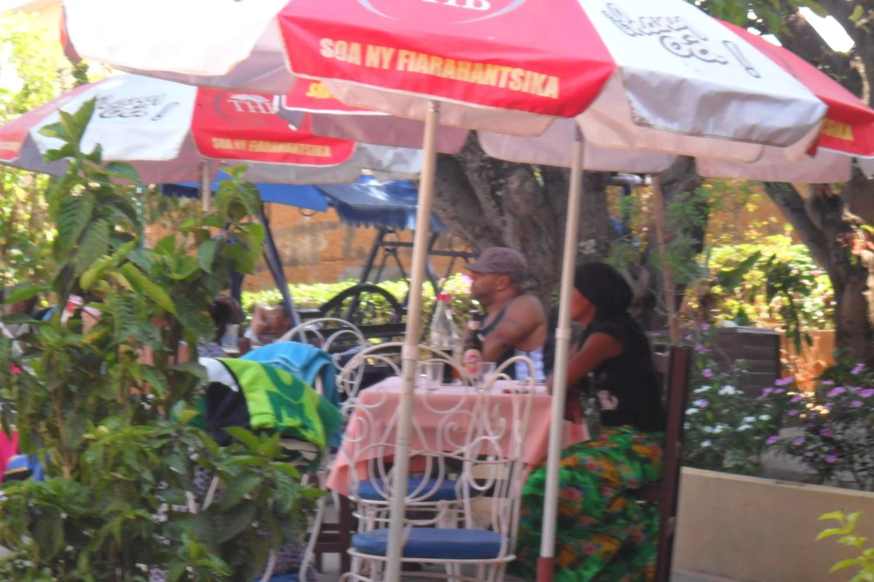 Restaurant/places to eat in Hôtel - Appartement meublé " LES FLOTS BLEU "