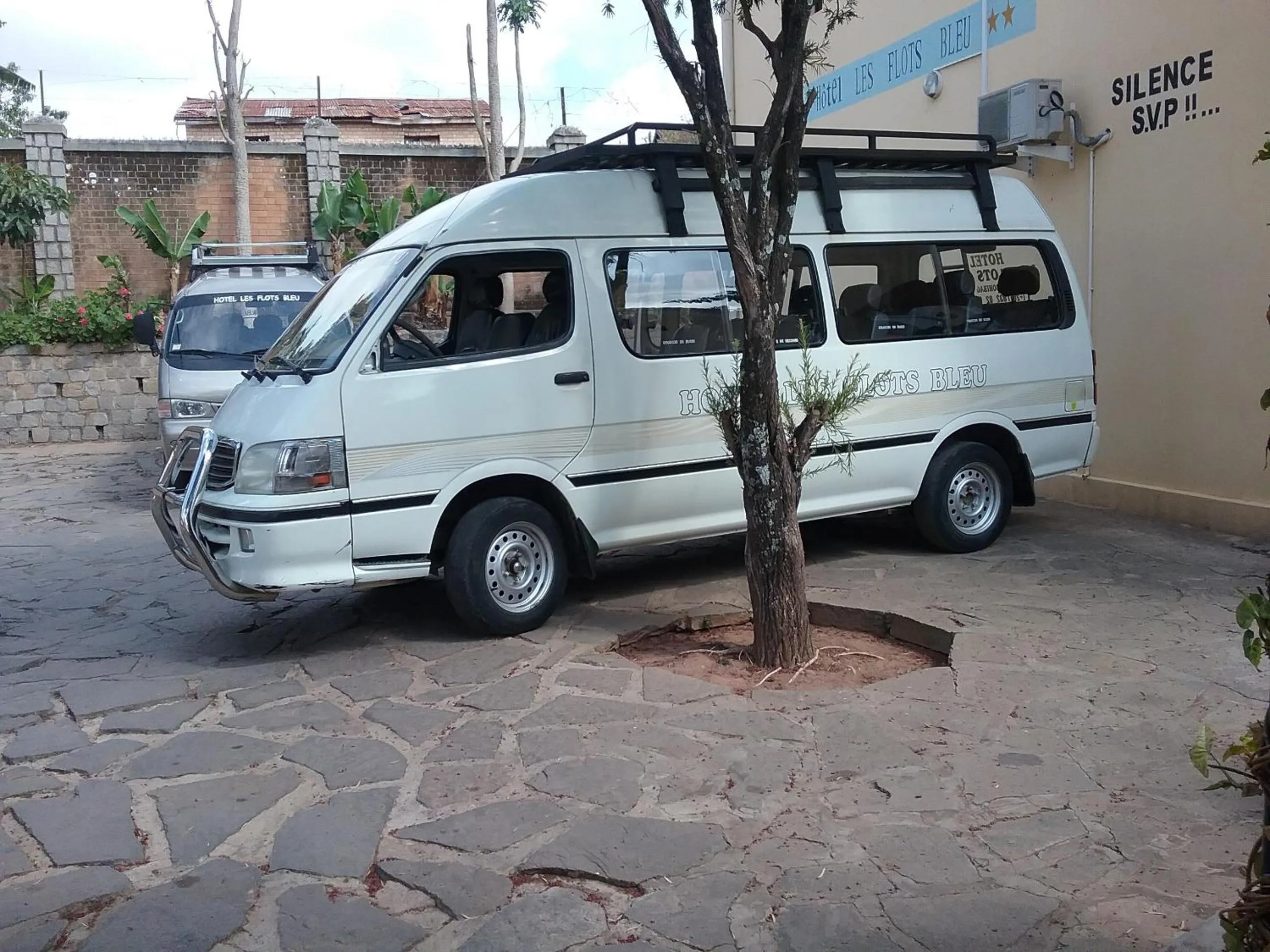 Area and facilities in Hôtel - Appartement meublé " LES FLOTS BLEU "