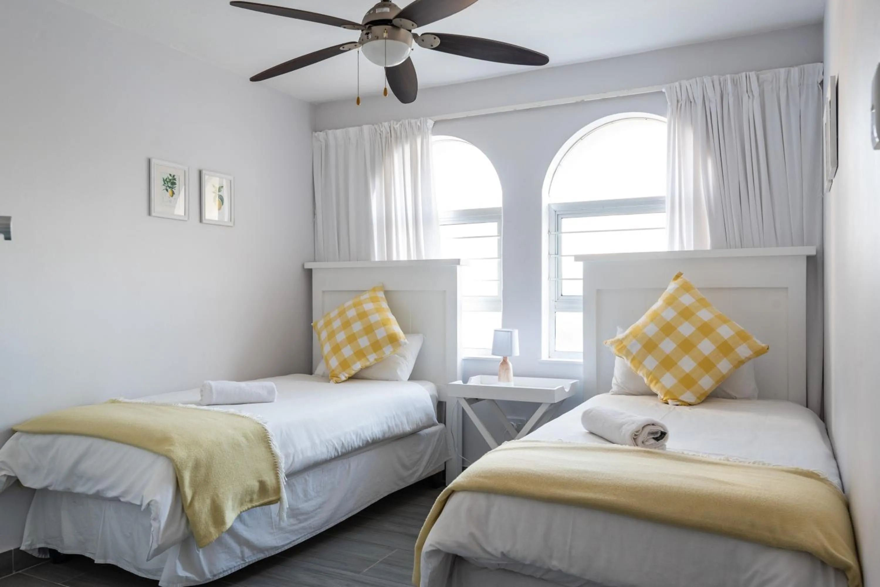 Bed in La Mustique 13 - With Inverter