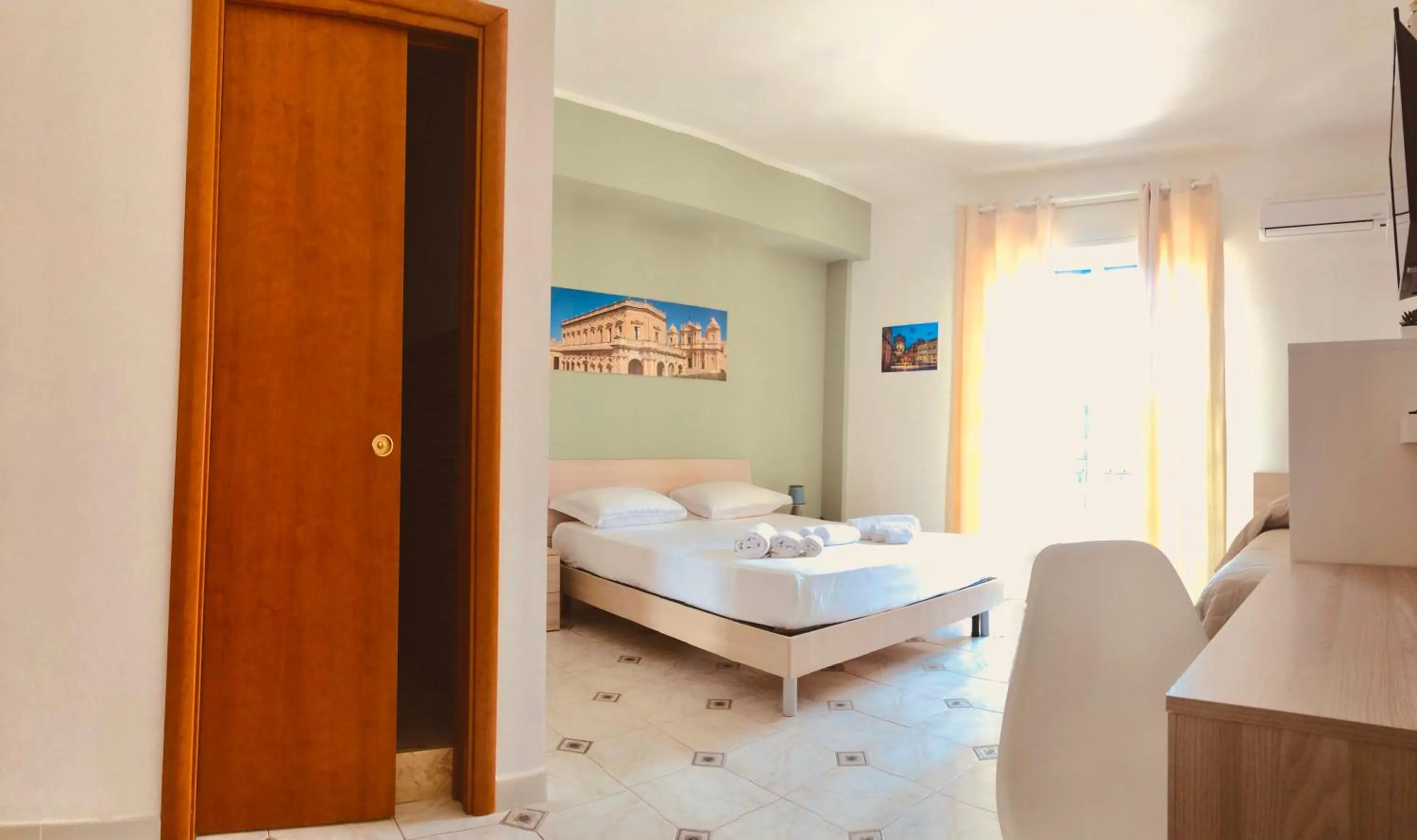 Photo of the whole room, Bed in La Madonnina