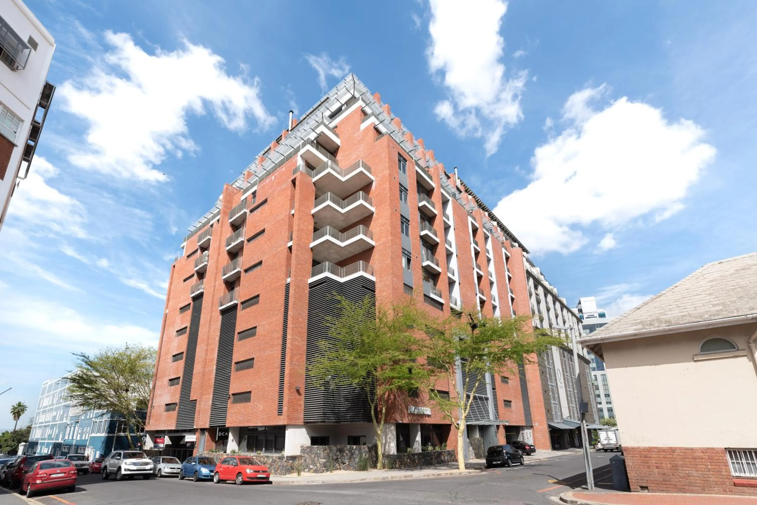 Metropolis Apartments