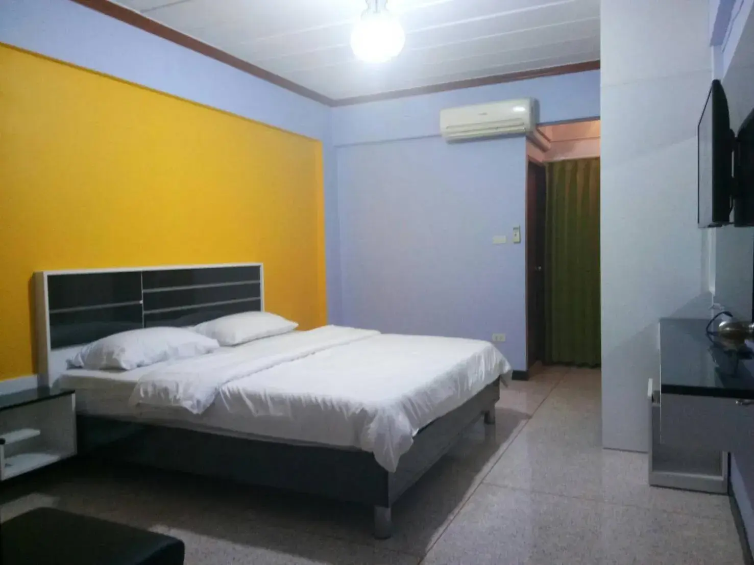 Bed in Hotel Paraiso Bed in Hotel Paraiso