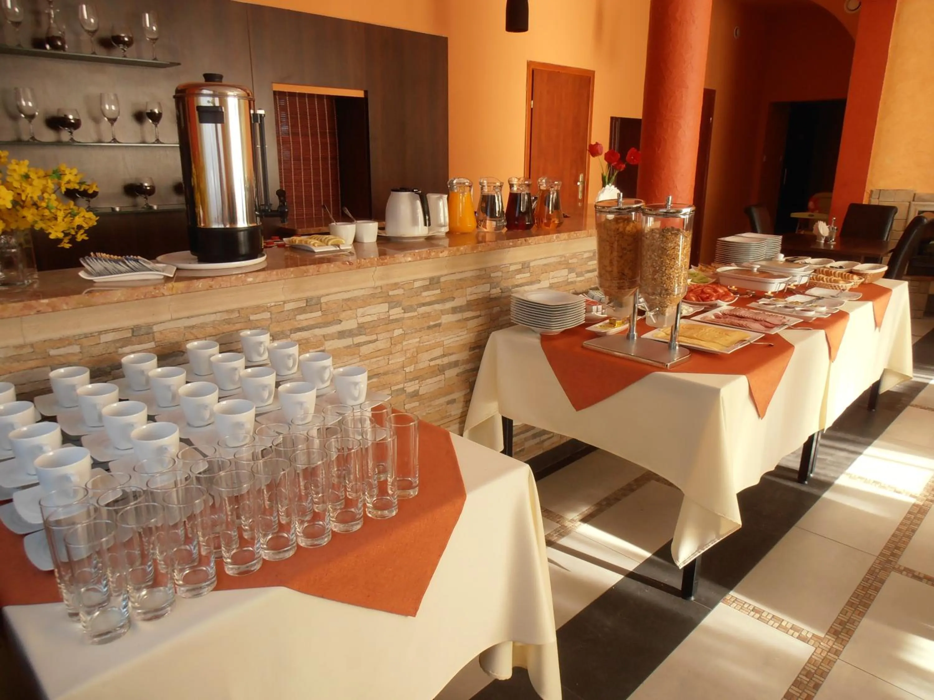 Food in Villa Ramzes