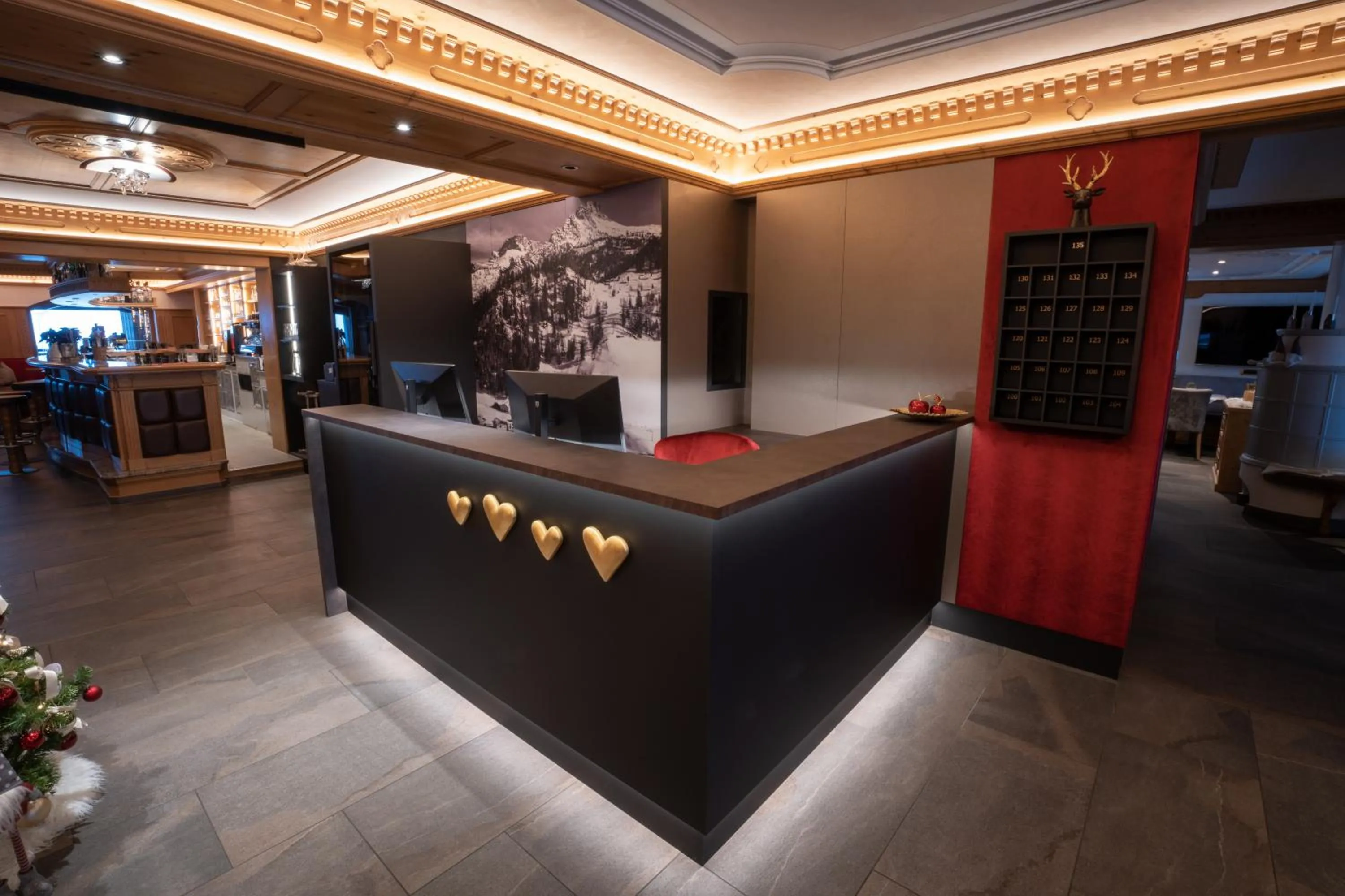 Lounge or bar in Freina Mountain Lifestyle Hotel