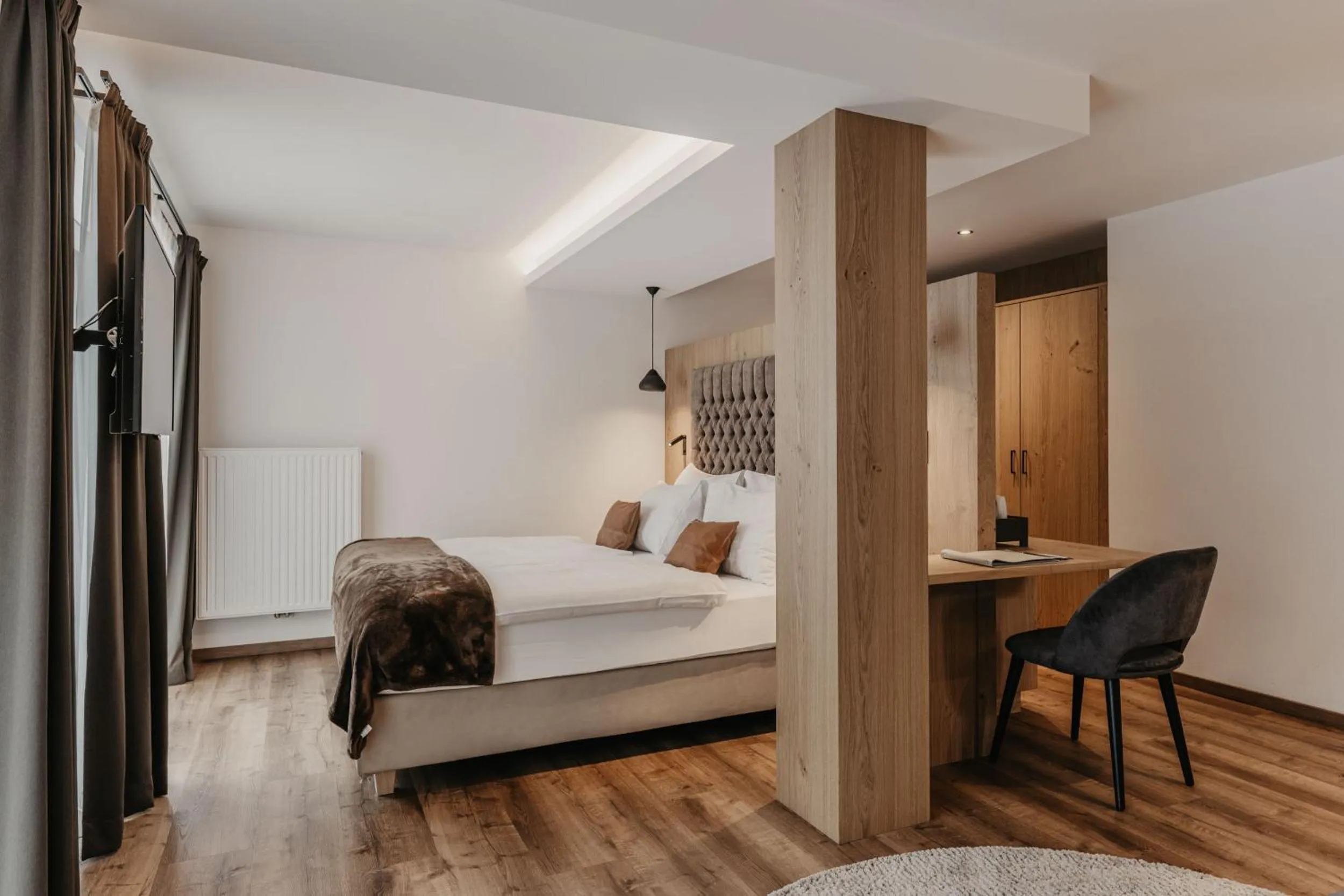 Bed in Freina Mountain Lifestyle Hotel