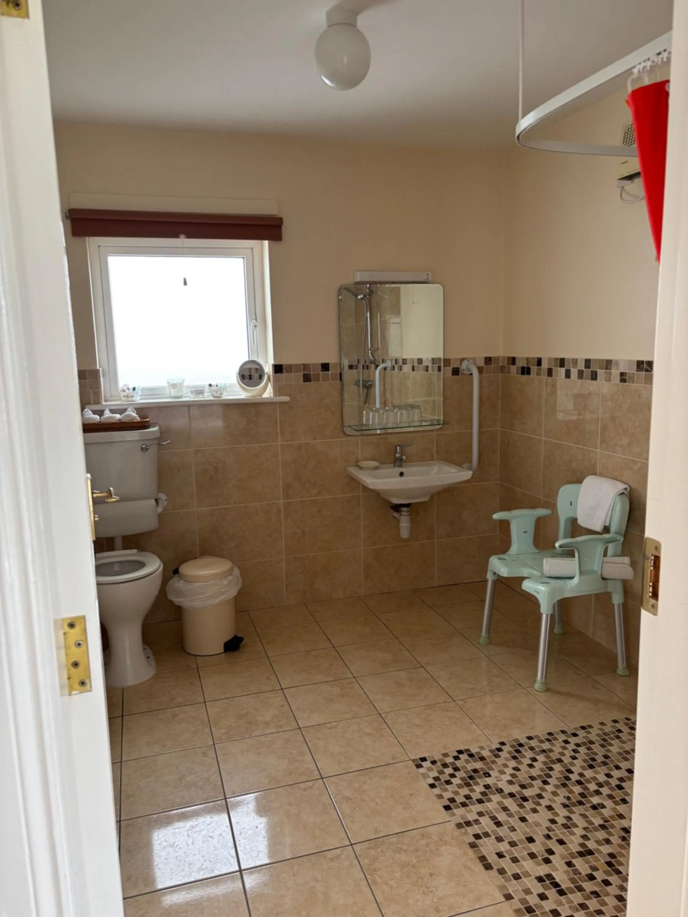 Bathroom in Ballindrum Farm B&B