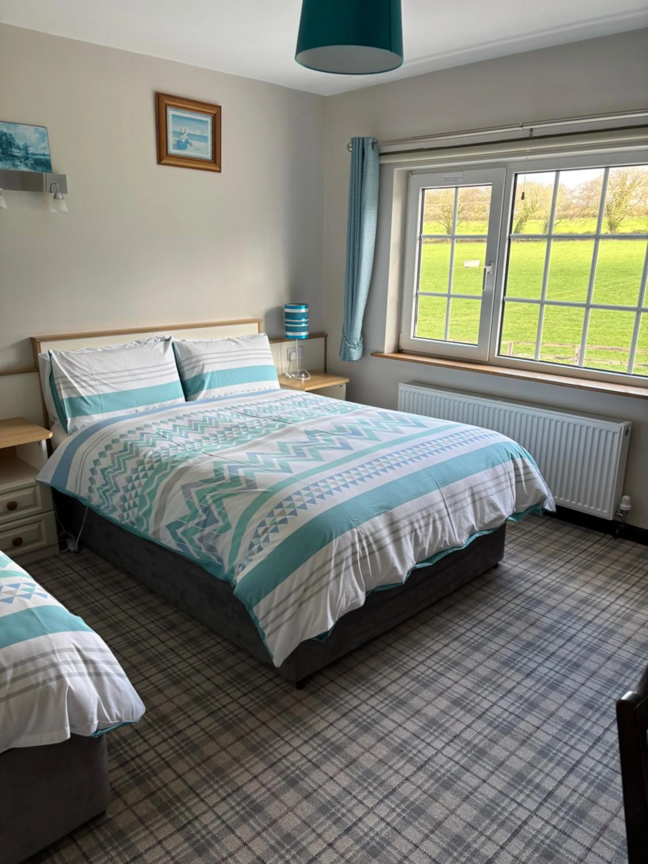 Bedroom, Bed in Ballindrum Farm B&B