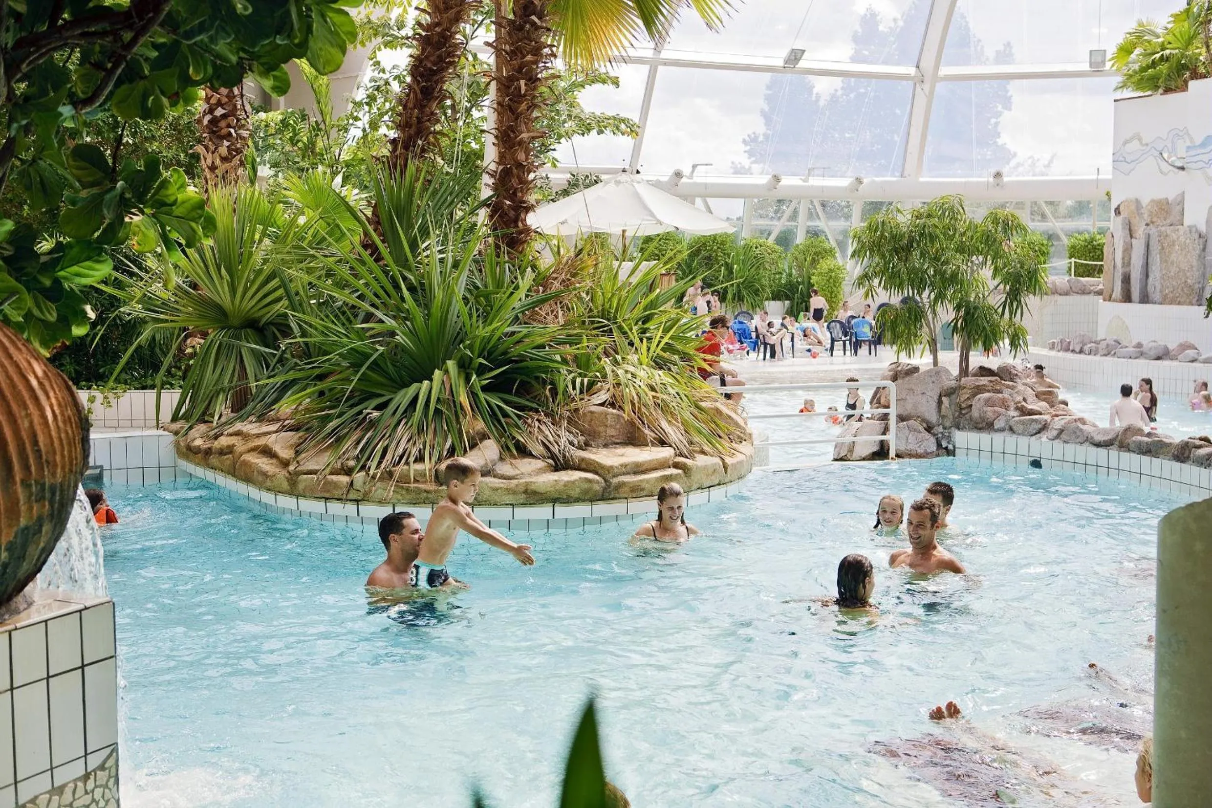 Swimming pool in Sunparks Oostduinkerke - Plopsaland