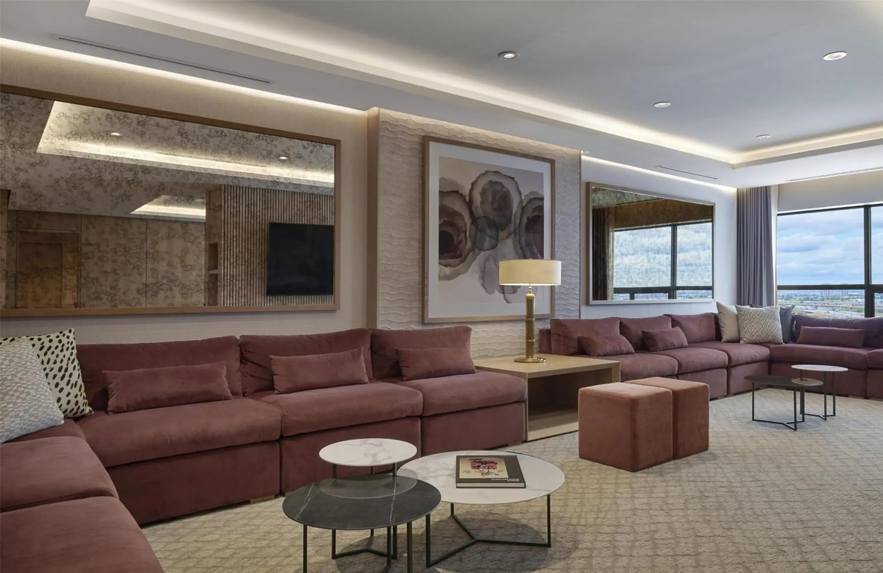 Living room in Hilton Toronto Airport Hotel & Suites Living room in Hilton Toronto Airport Hotel & Suites