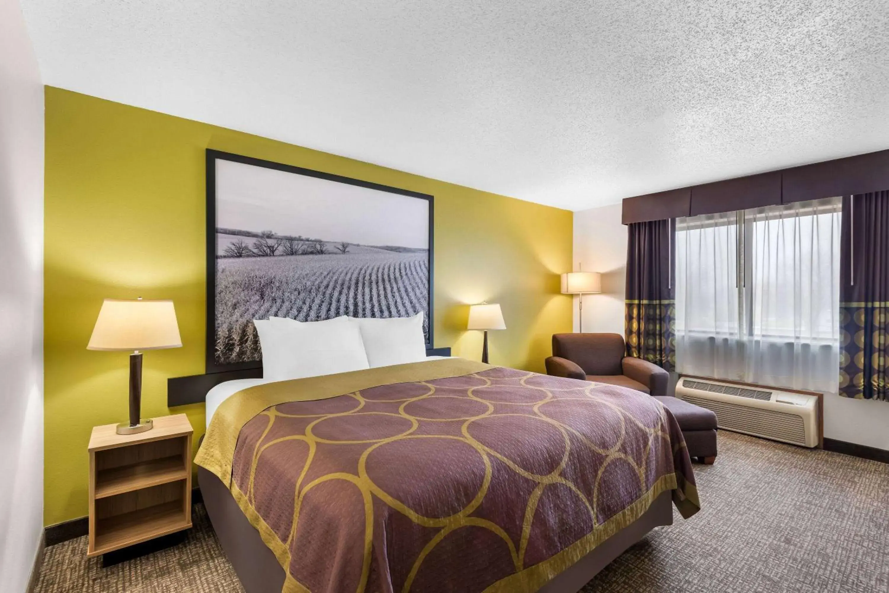 Bed in Super 8 by Wyndham Oelwein Bed in Super 8 by Wyndham Oelwein