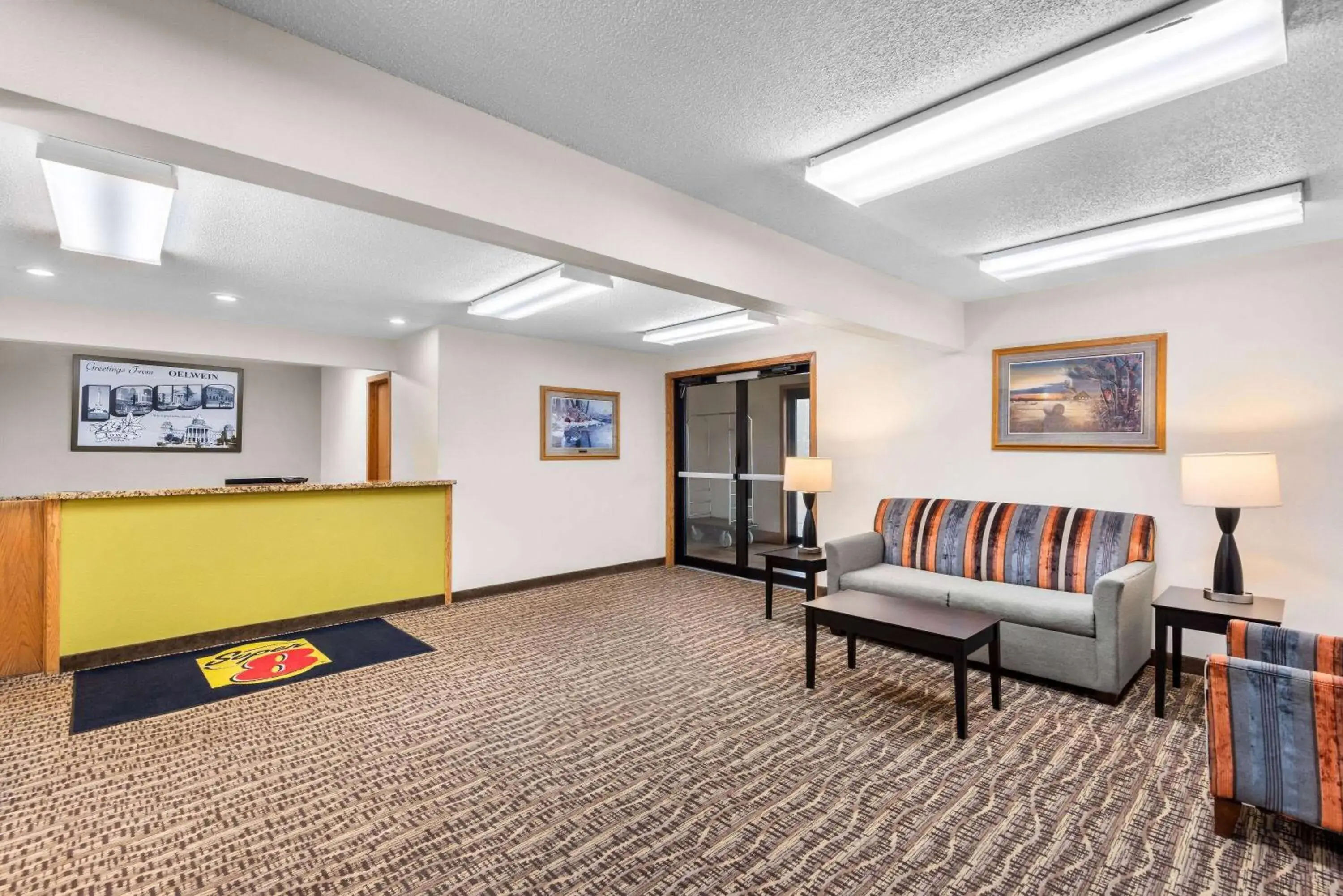 Lobby or reception in Super 8 by Wyndham Oelwein Lobby or reception in Super 8 by Wyndham Oelwein