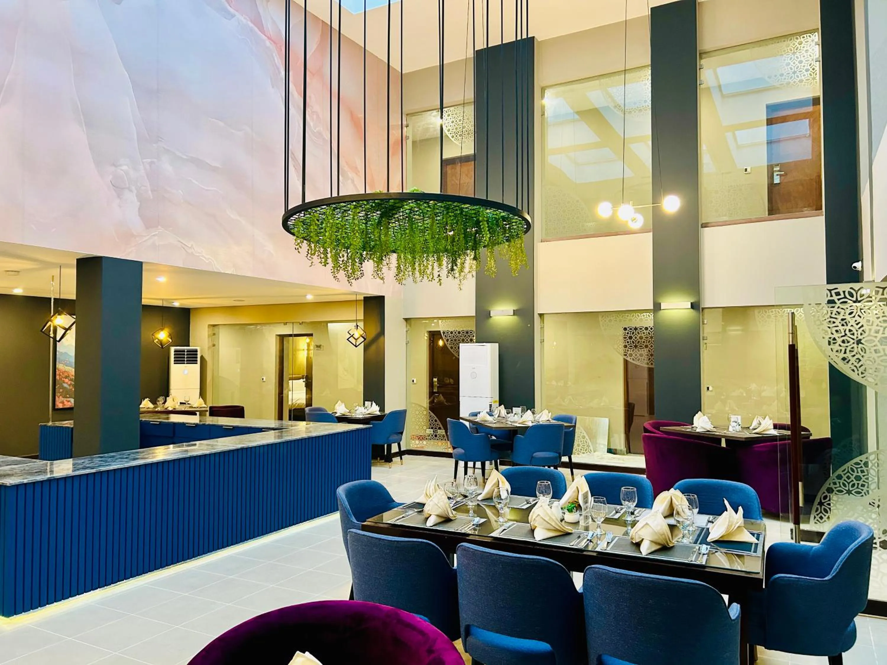 Restaurant/places to eat in Hotel One The Mall, Lahore