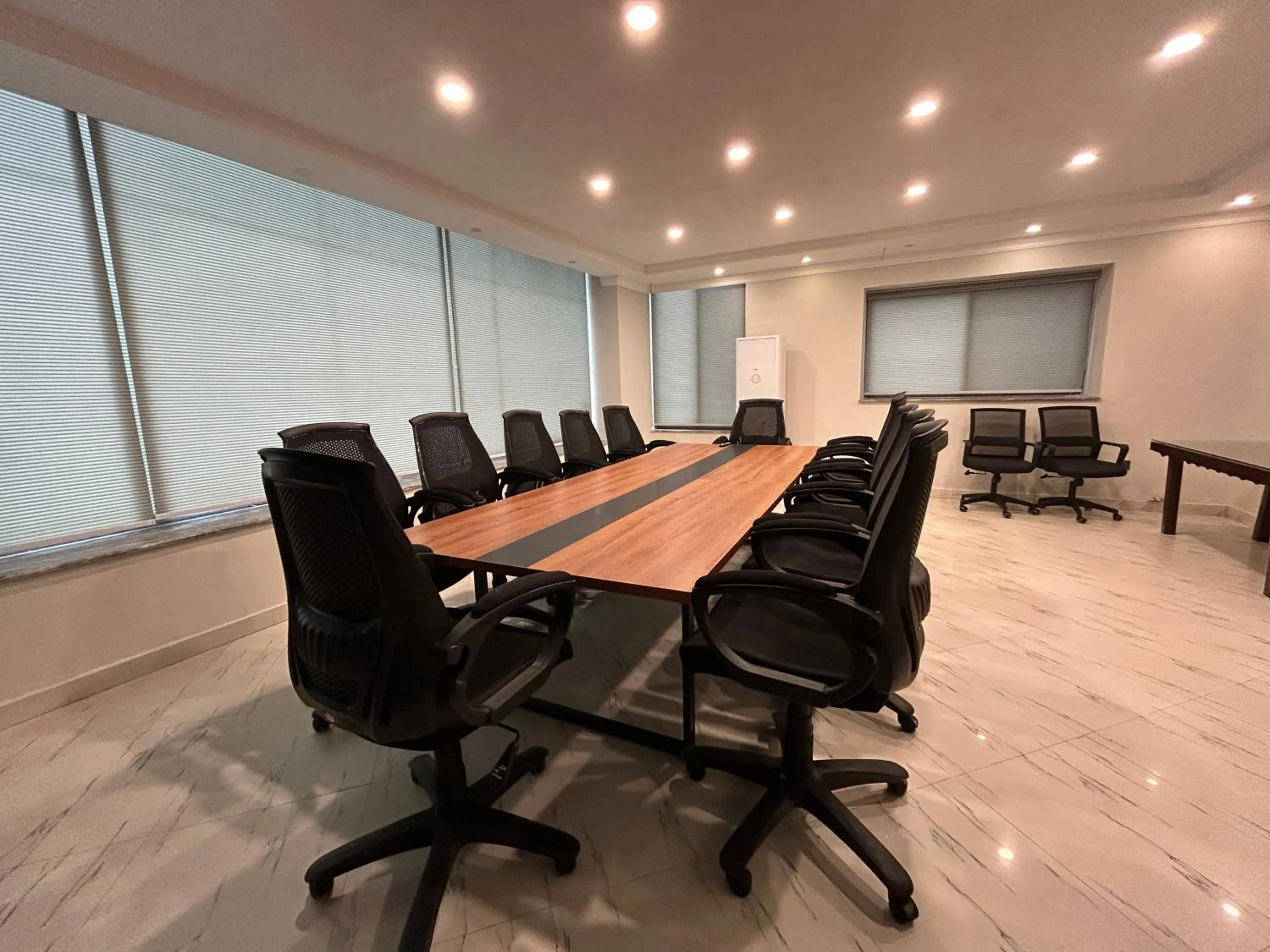 Meeting/conference room in Hotel One The Mall, Lahore