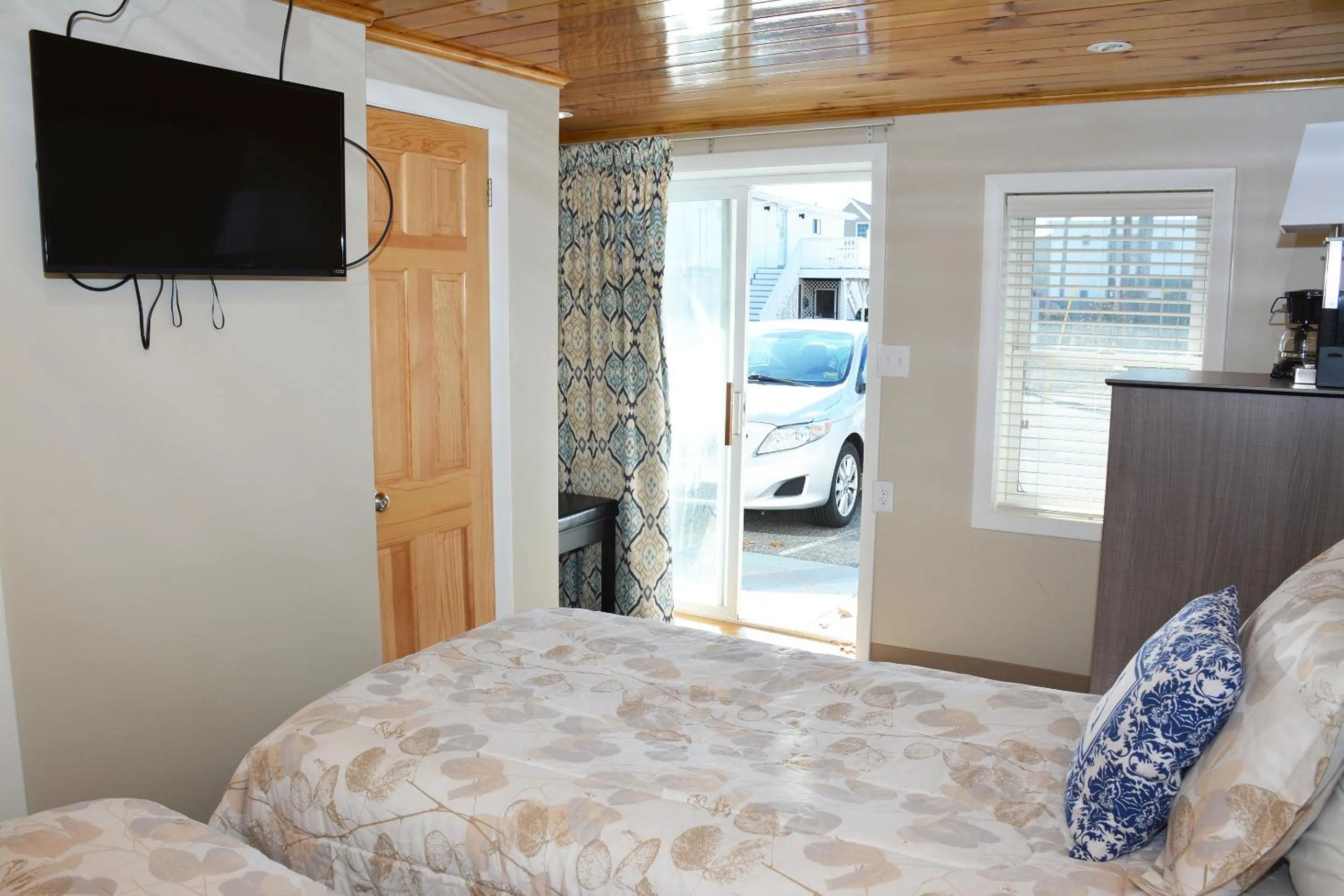 Bed in Alouette Beach Resort Economy Rooms