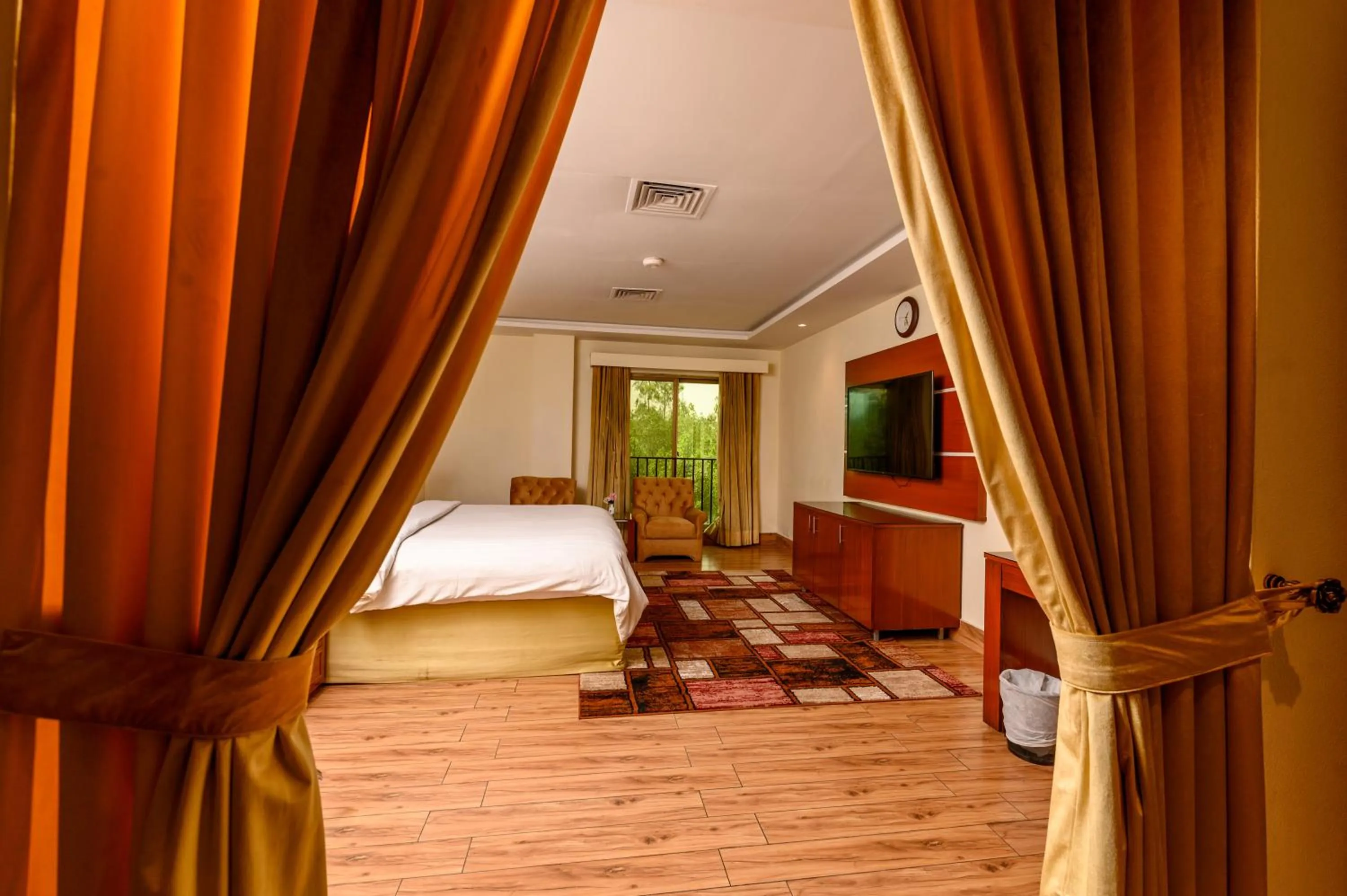 Bedroom, Bed in Hotel One Faisalabad