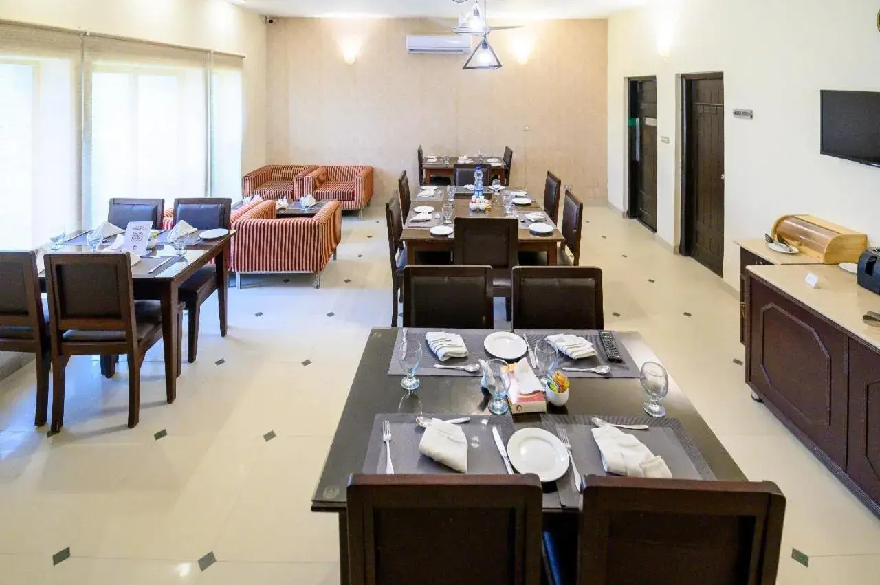 Restaurant/places to eat in Hotel One Bahawalpur Restaurant/places to eat in Hotel One Bahawalpur