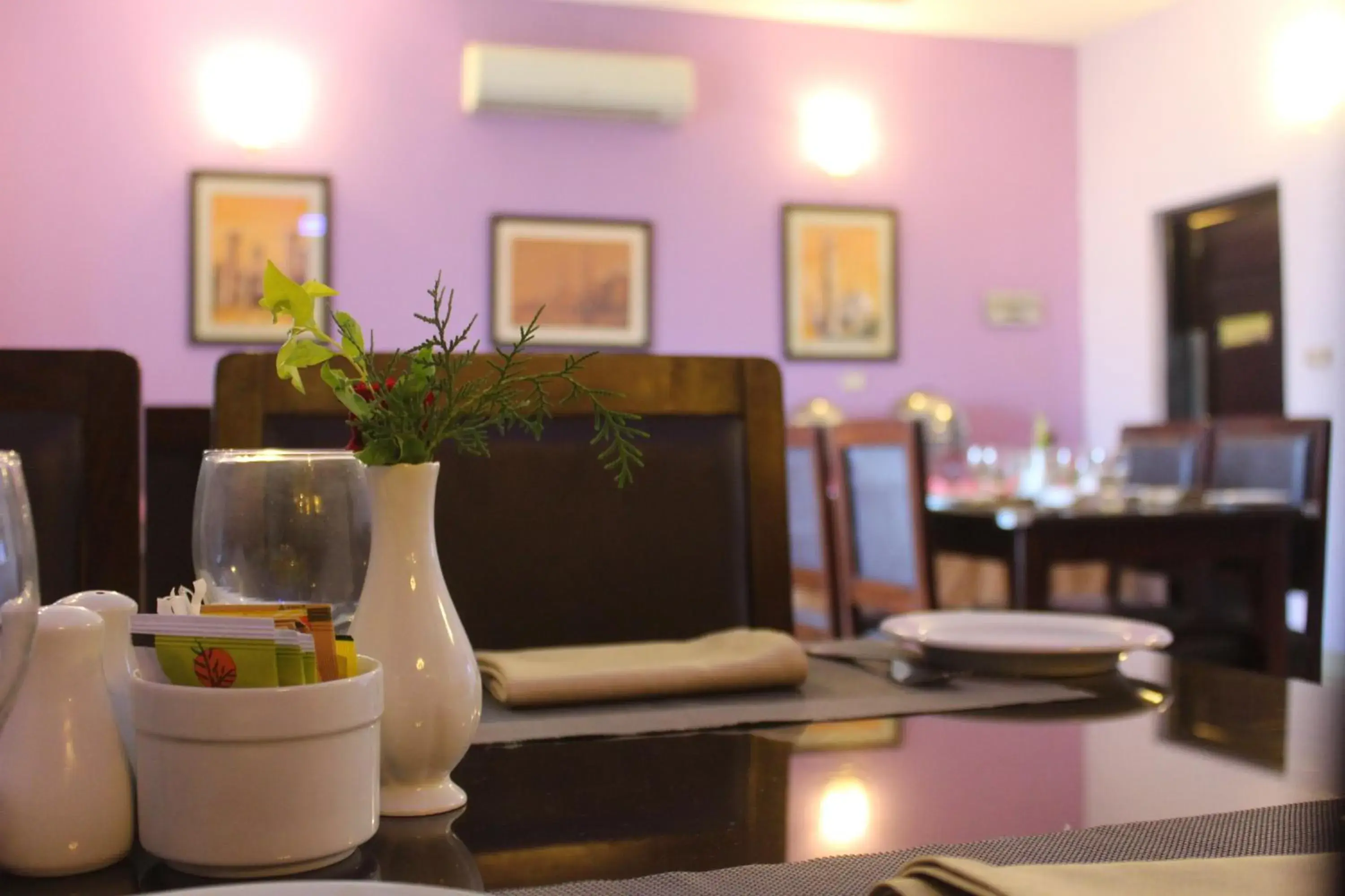 Restaurant/places to eat in Hotel One Bahawalpur Restaurant/places to eat in Hotel One Bahawalpur