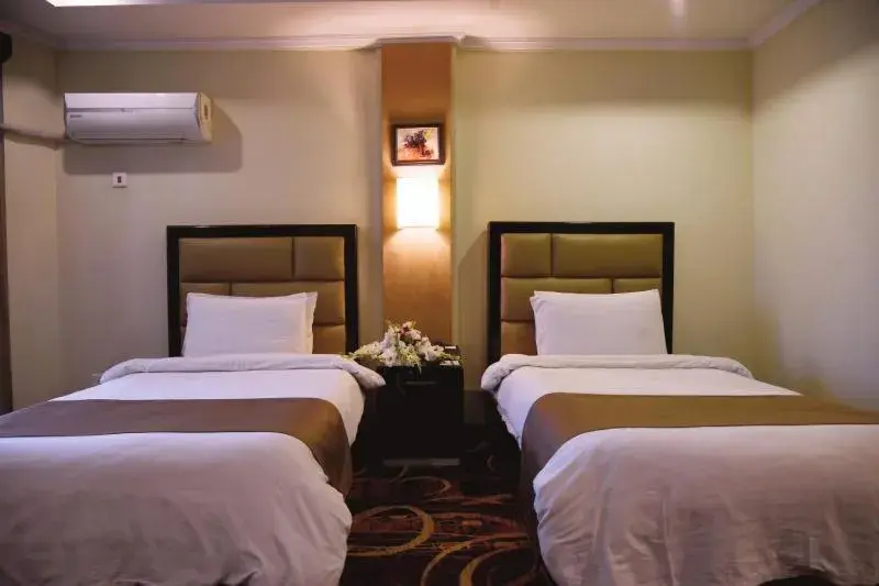 Photo of the whole room, Bed in Hotel One Bahawalpur Photo of the whole room, Bed in Hotel One Bahawalpur