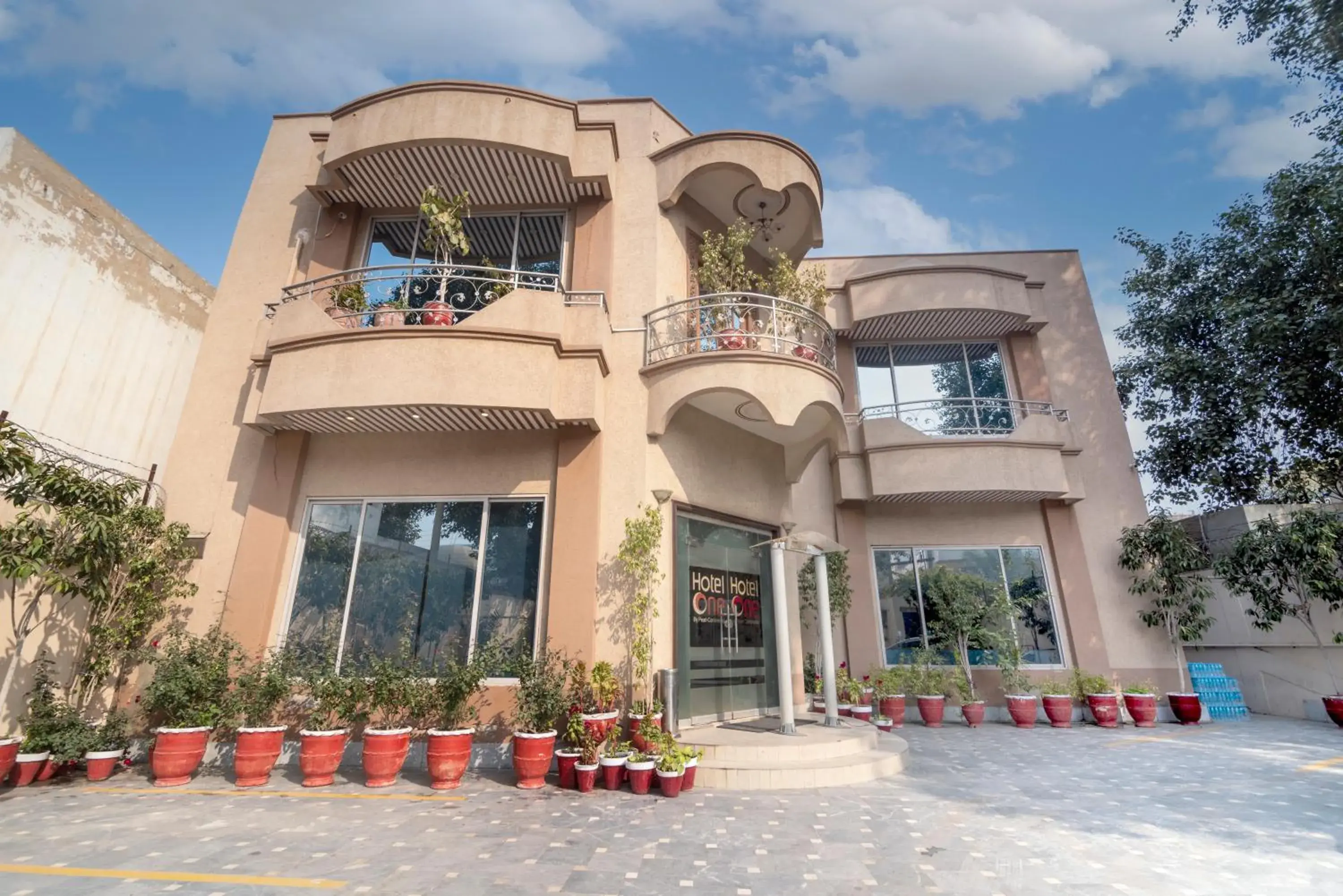 Property building in Hotel One Lalazar Multan Property building in Hotel One Lalazar Multan