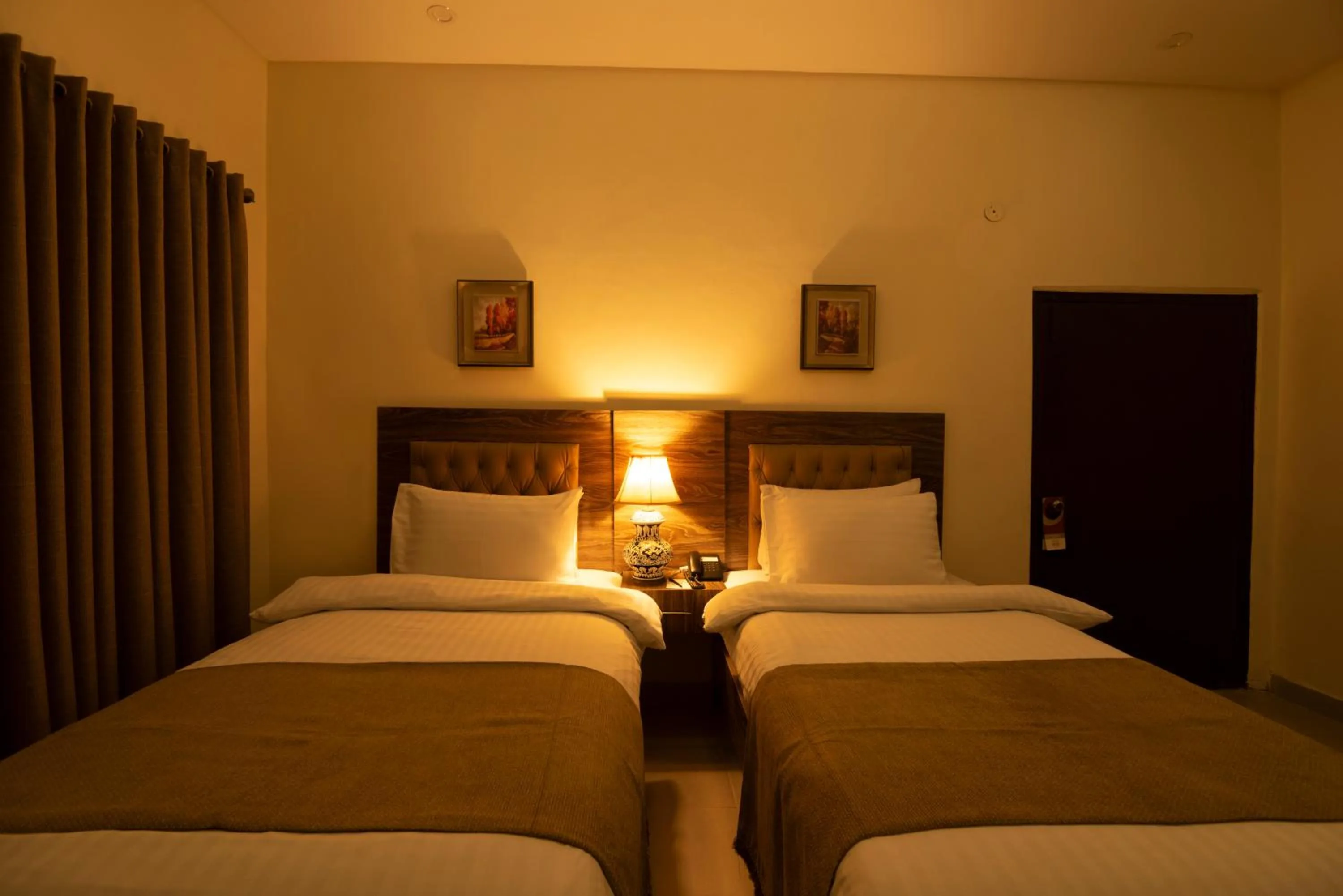 Bedroom, Bed in Hotel One Lalazar Multan
