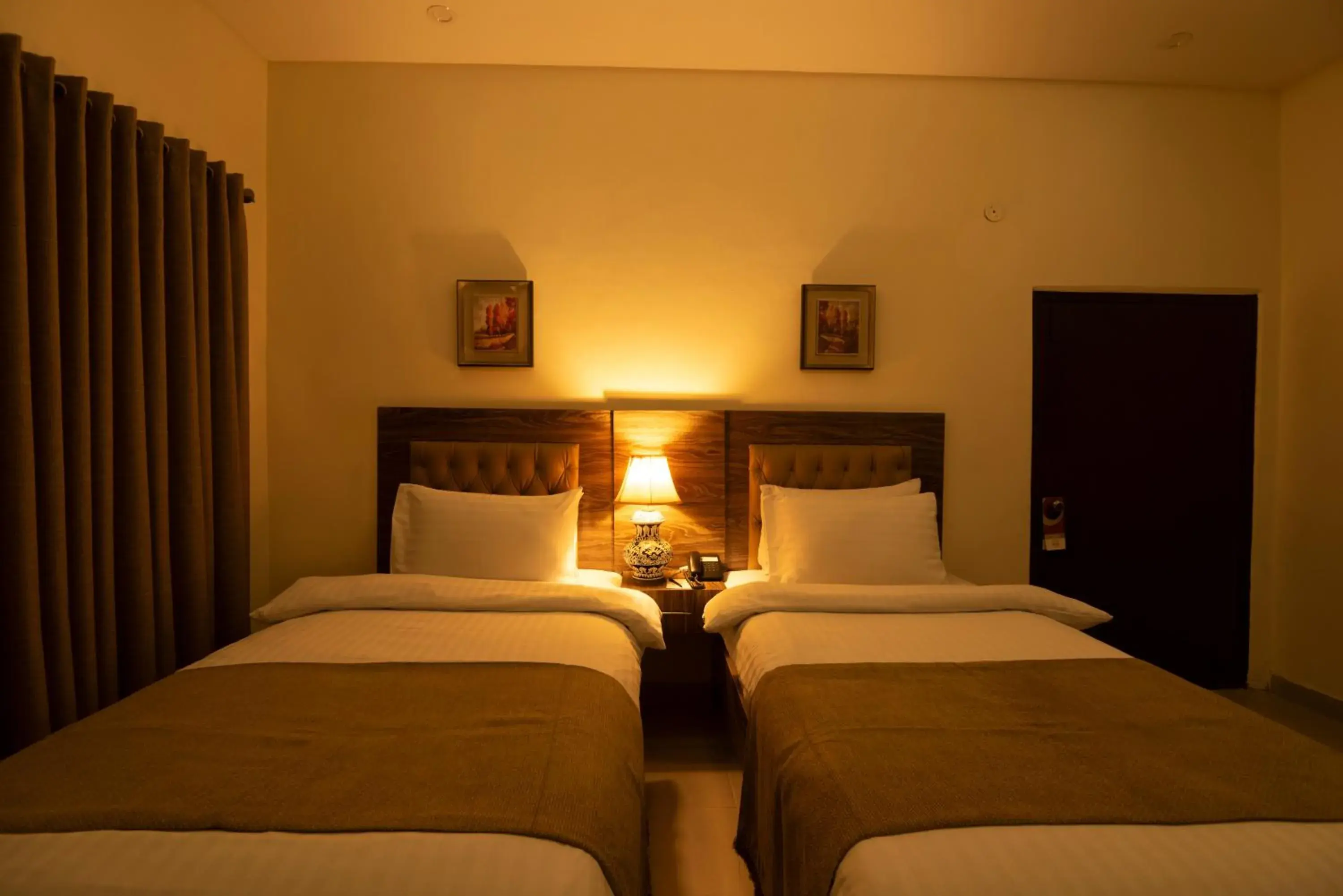 Bedroom, Bed in Hotel One Lalazar Multan Bedroom, Bed in Hotel One Lalazar Multan